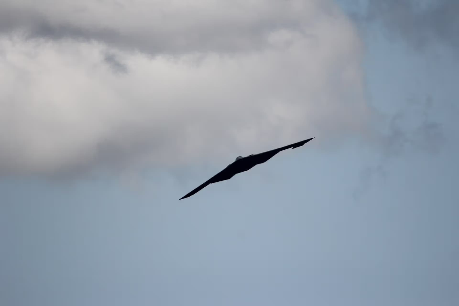 Unidentified — Aircraft
