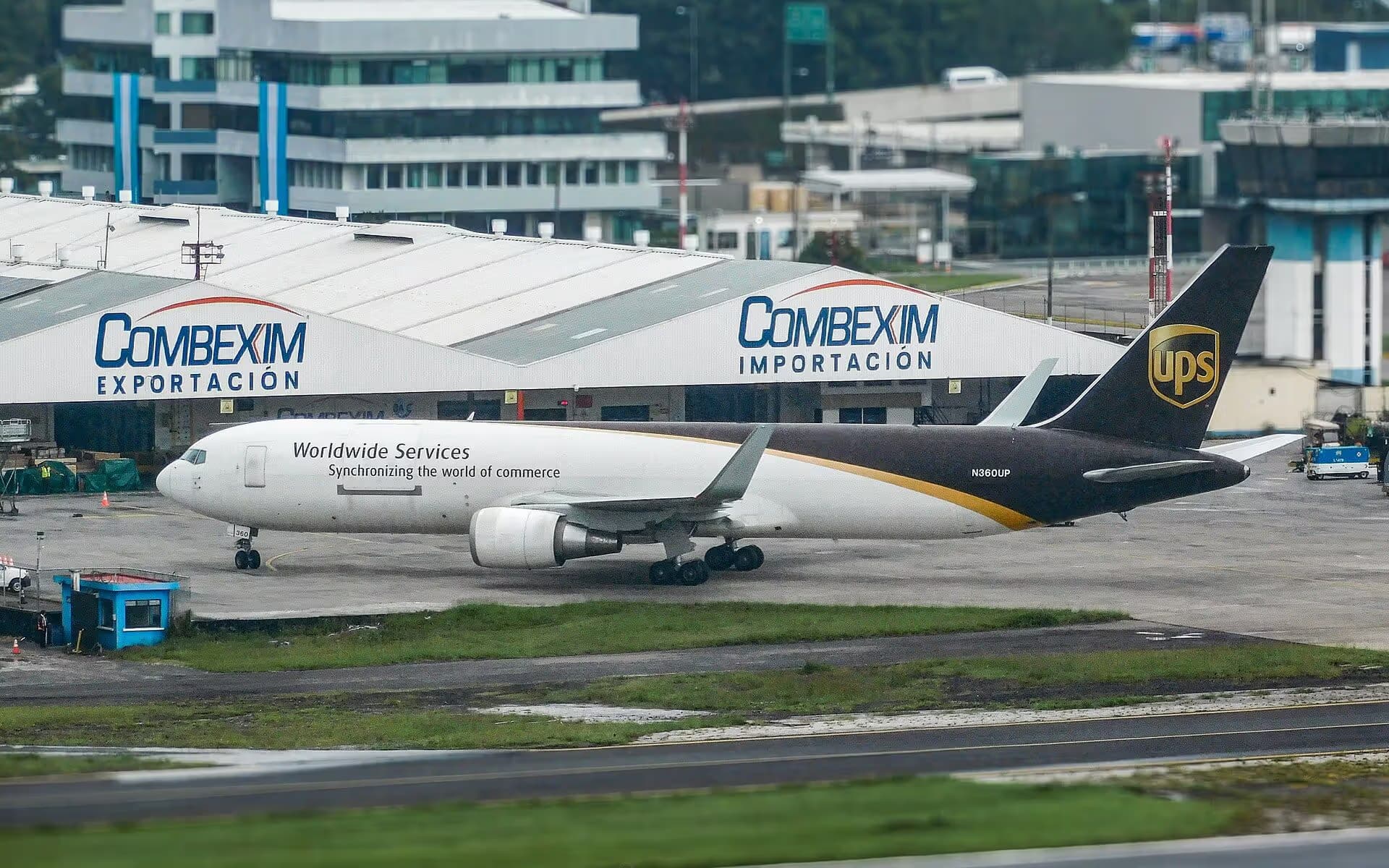 N360UP — Boeing