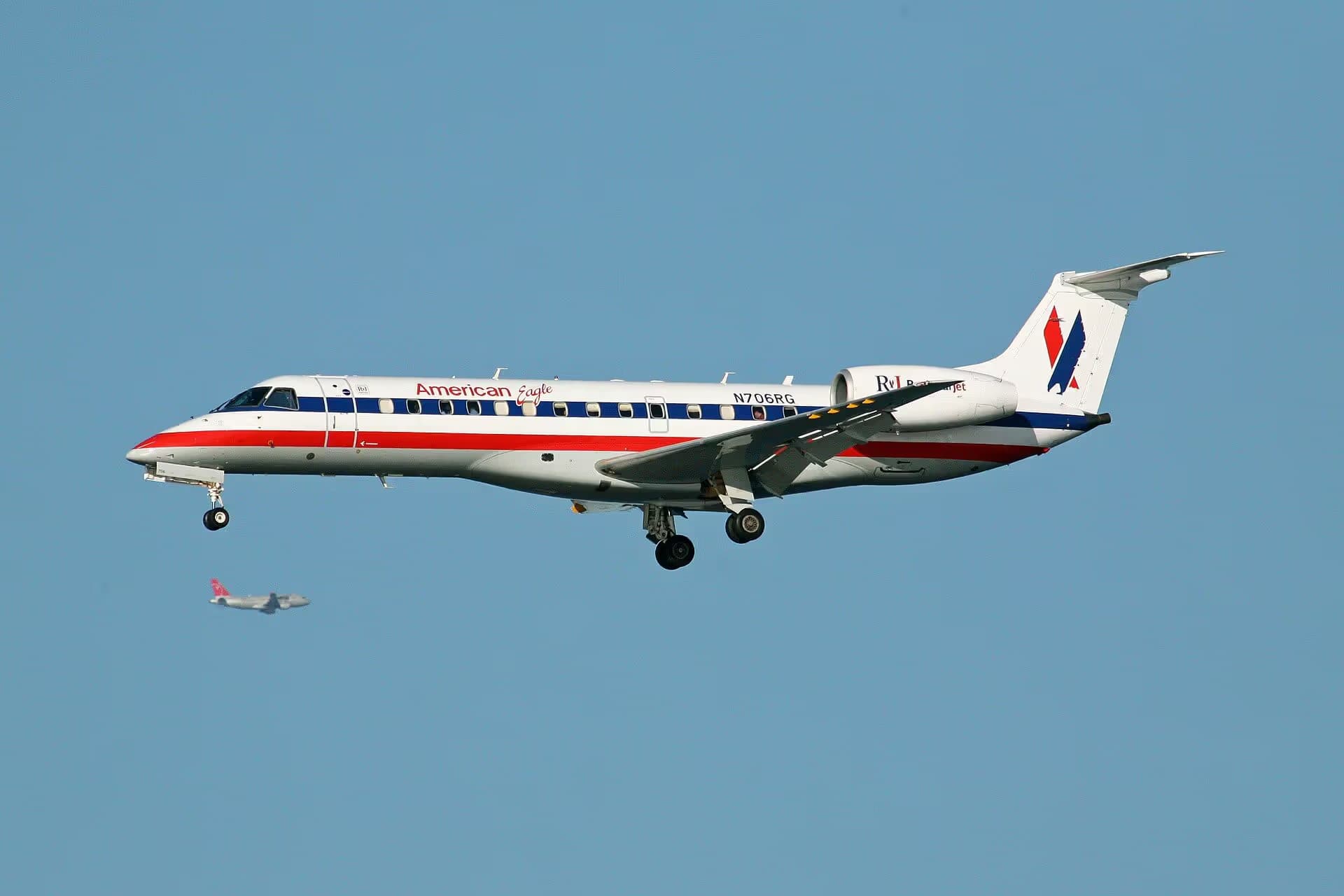 N706RG — Embraer