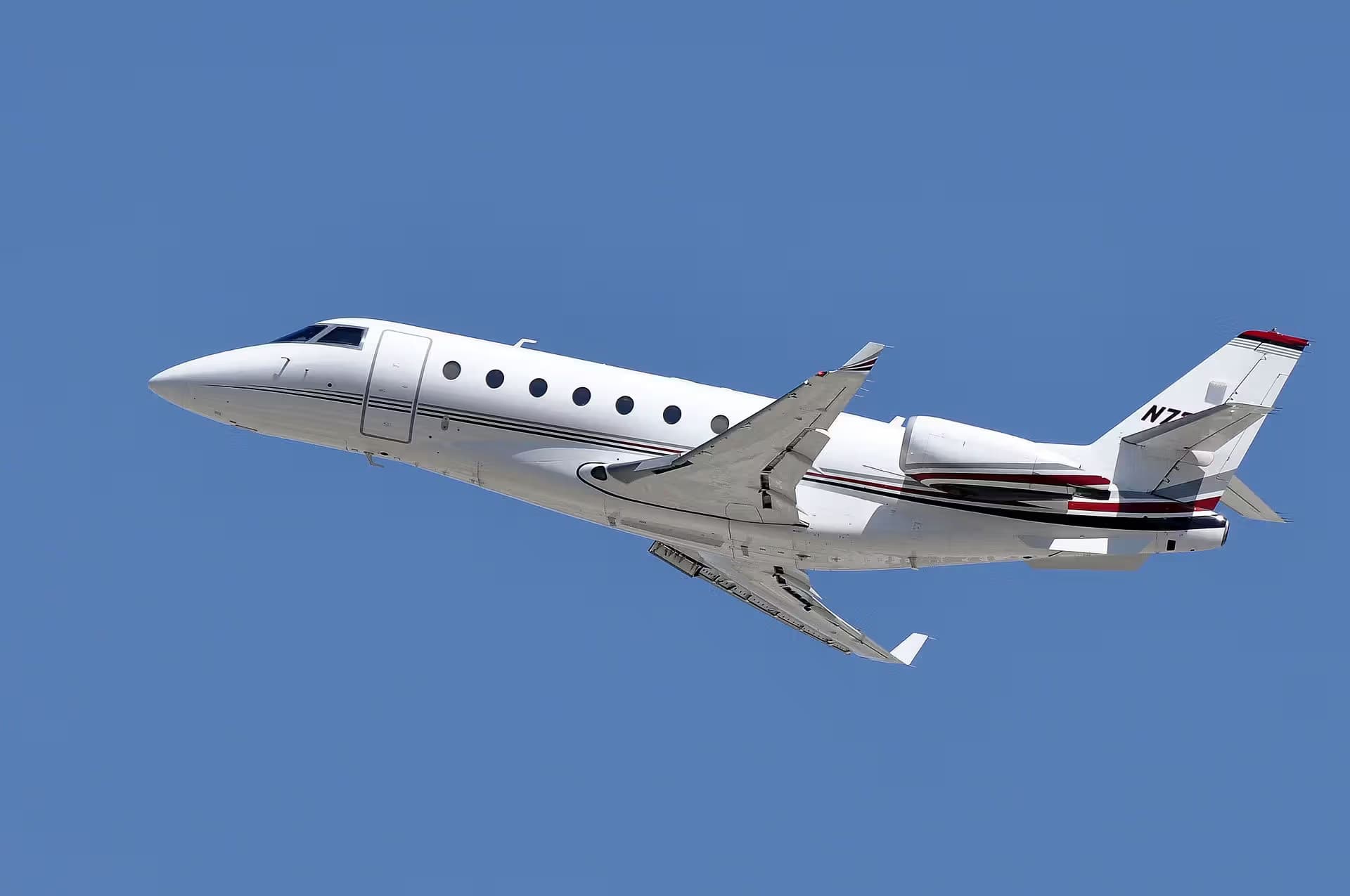 N739QS — Business jet