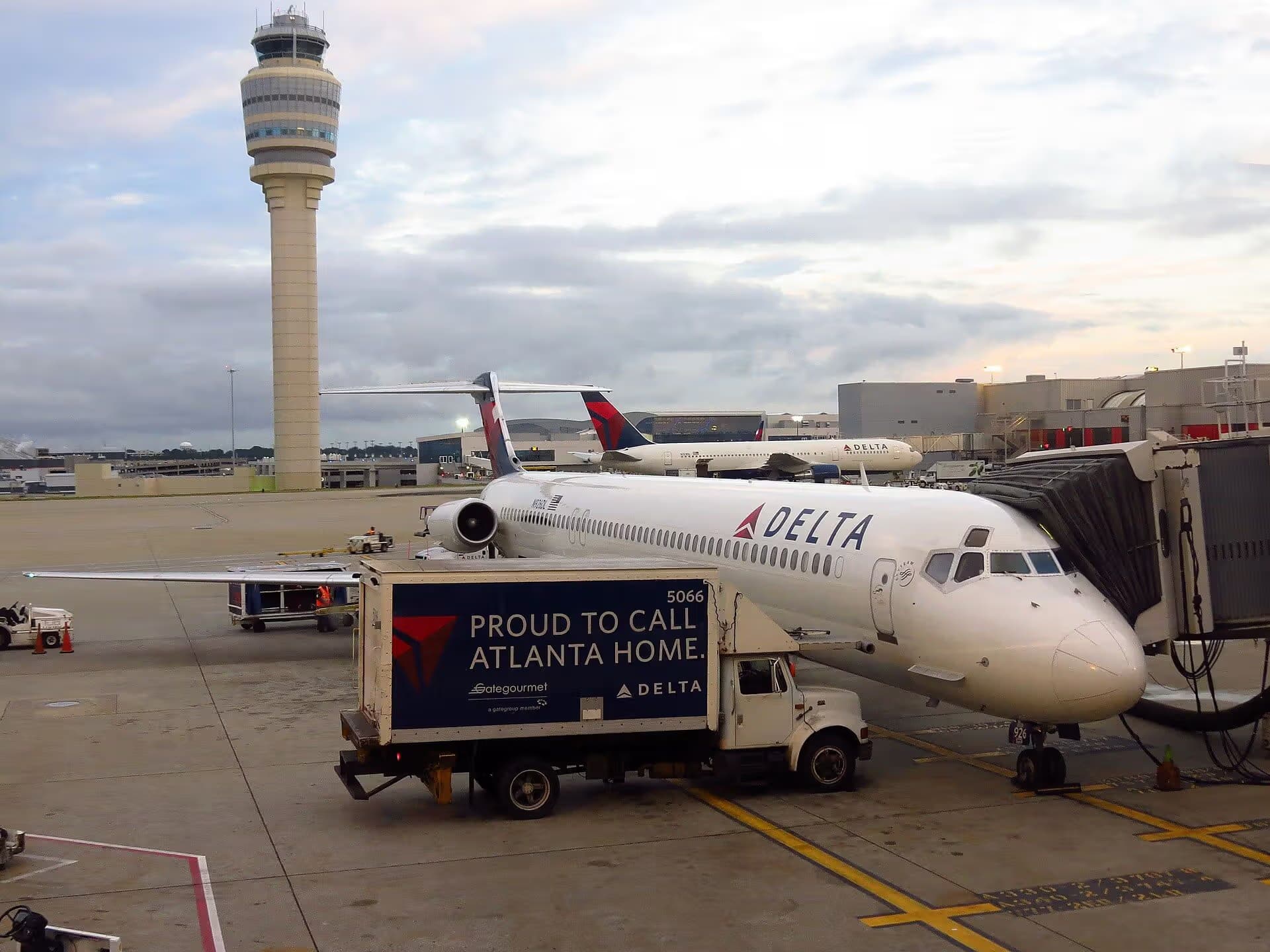 N926DL — Aircraft