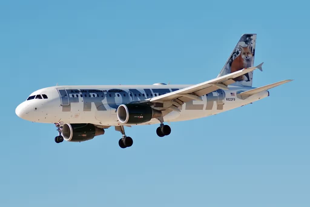 N922FR — Twin-engine aircraft