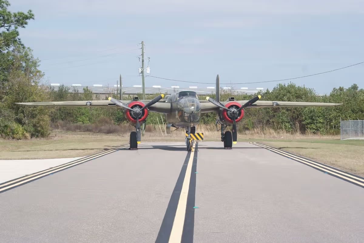 Unidentified — Twin-engine aircraft