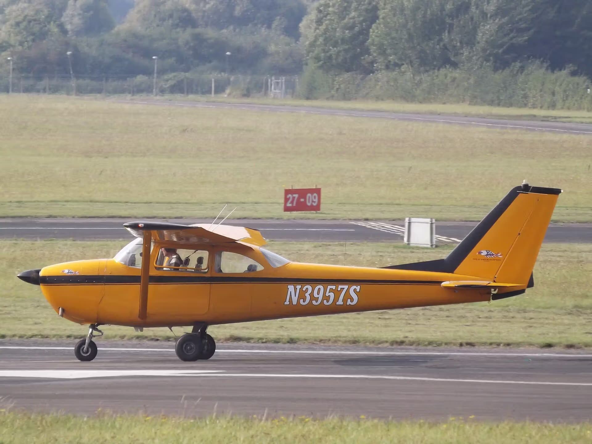N3957S — Single-engine aircraft