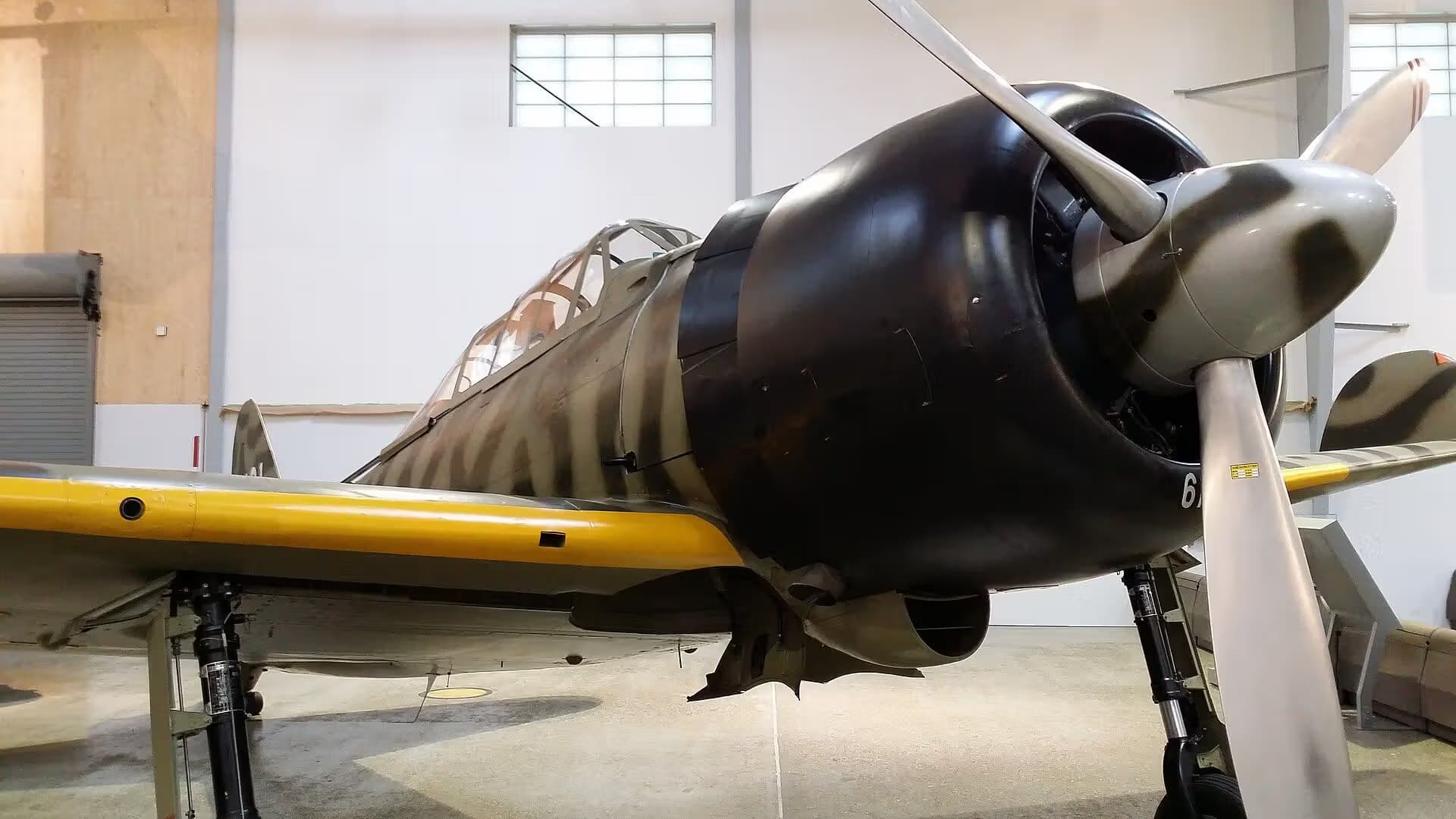 N3852 — Warbird