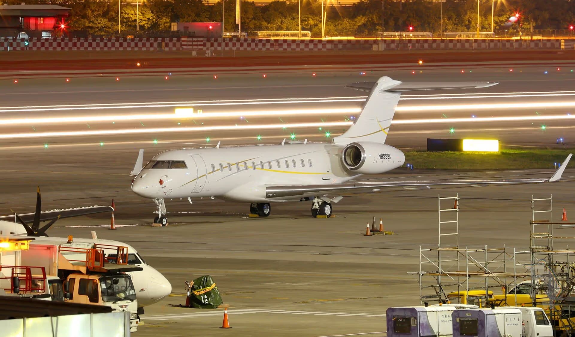 N8998K — Bombardier
