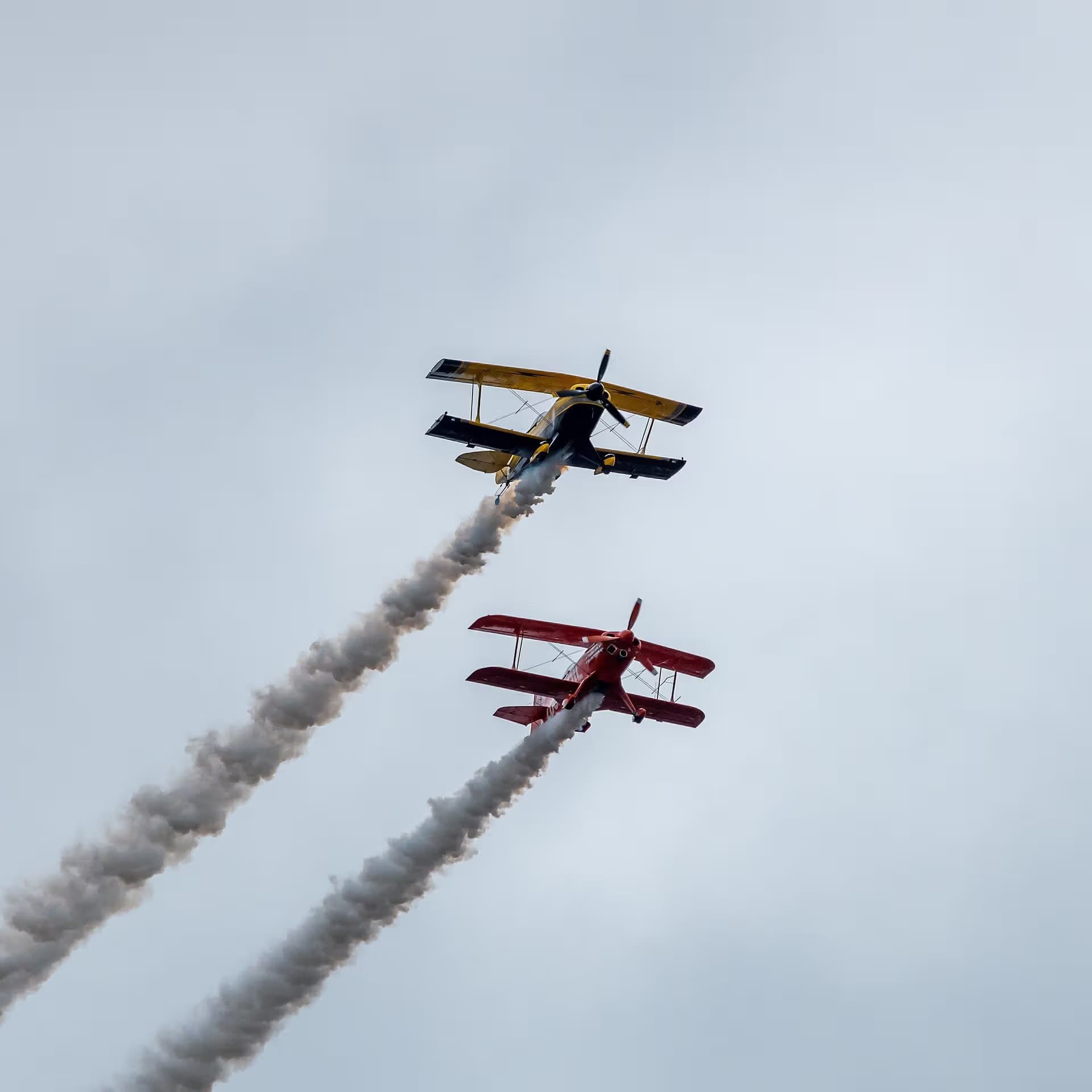 Unidentified — Single-engine aircraft