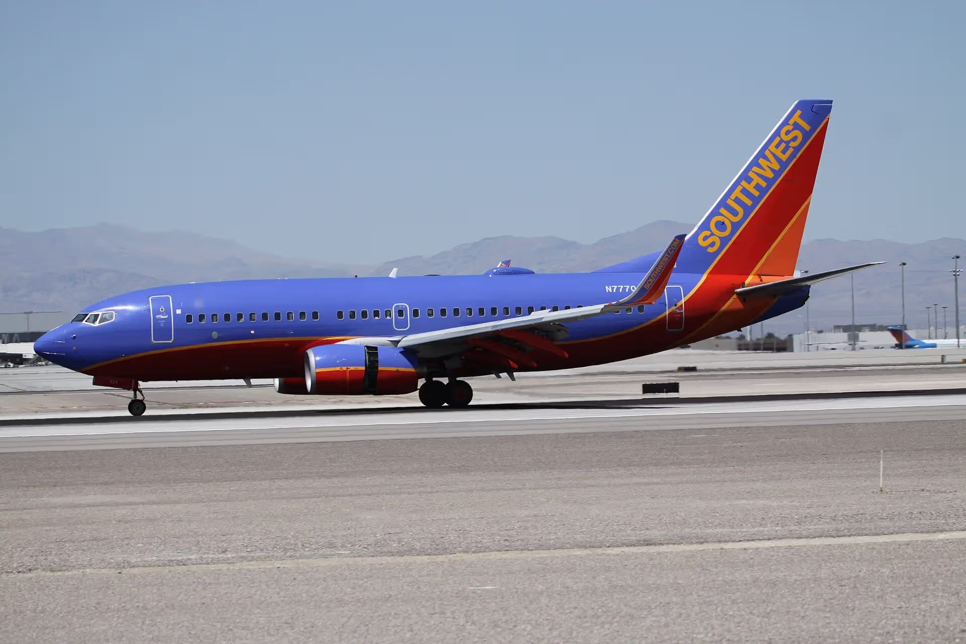 N777QC — Boeing