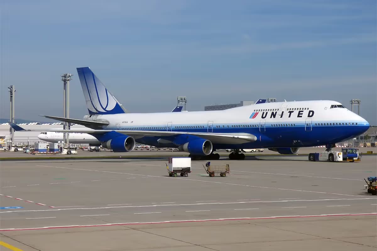 N178UA — Boeing