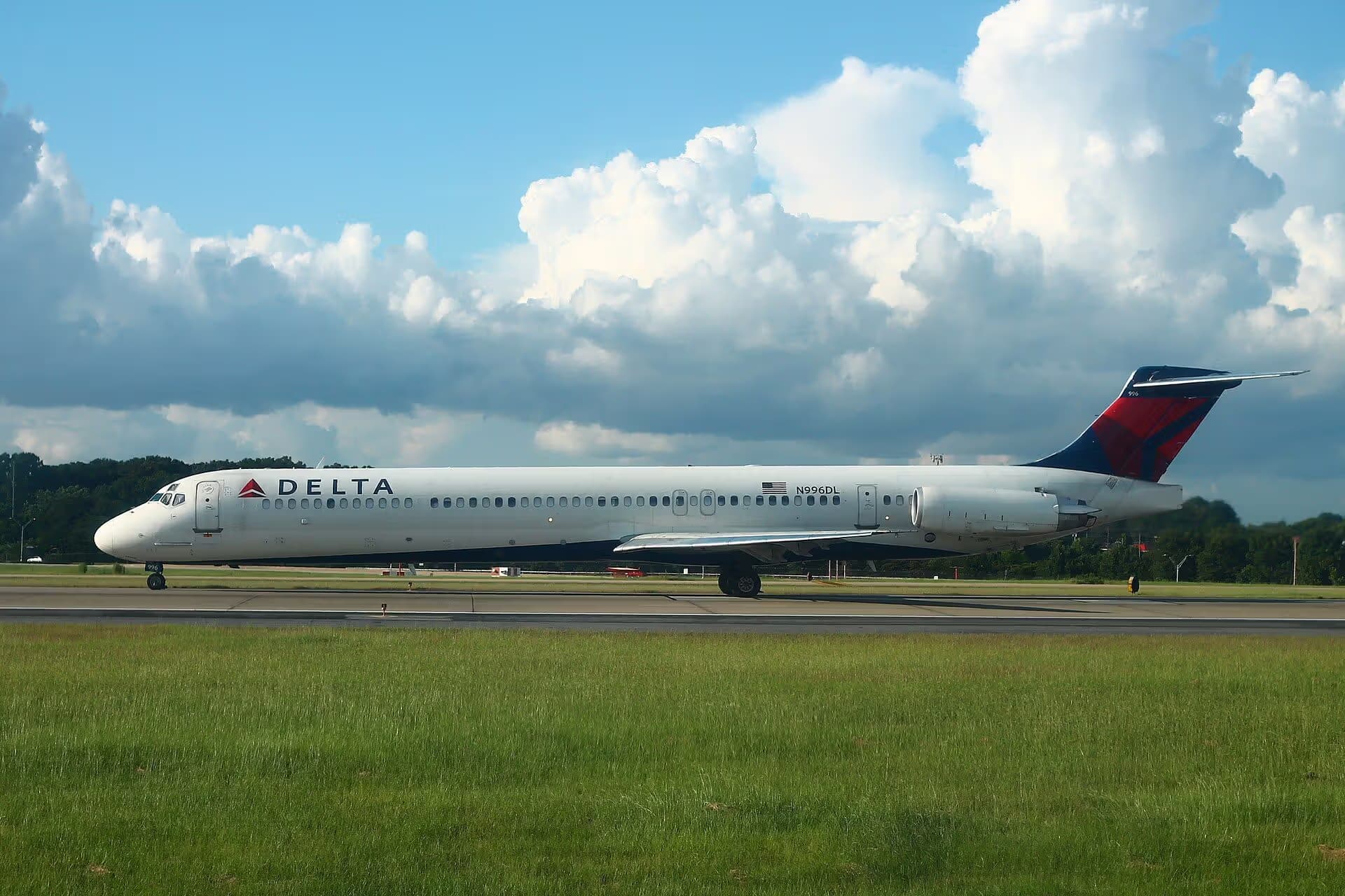 N996DL — Aircraft