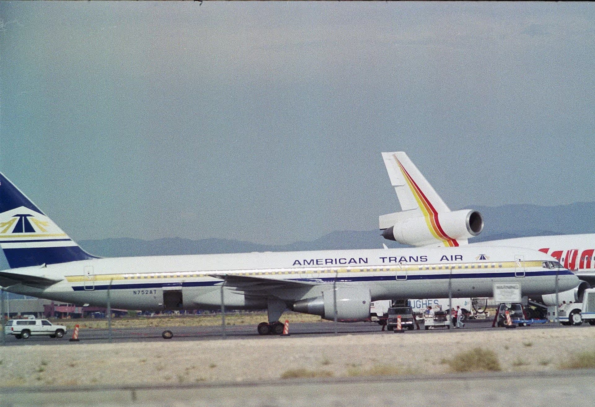 N752AT — Douglas