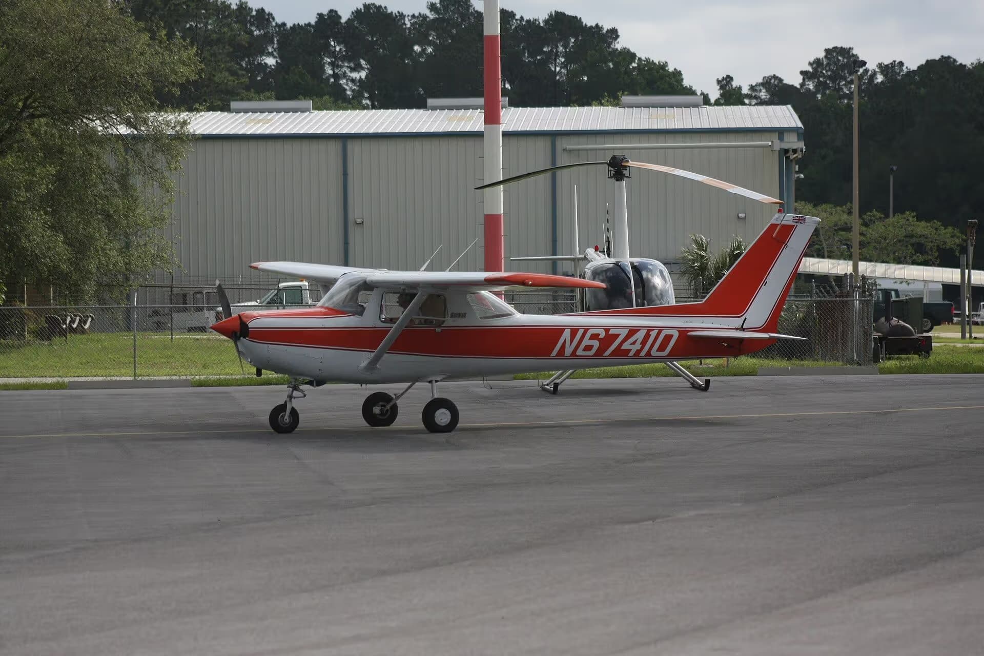 N67410 — Helicopter