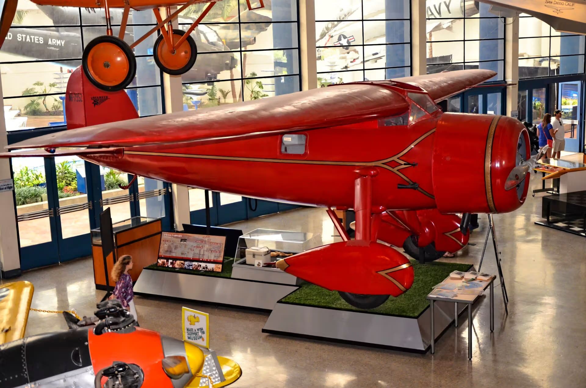 Unidentified — Lockheed
