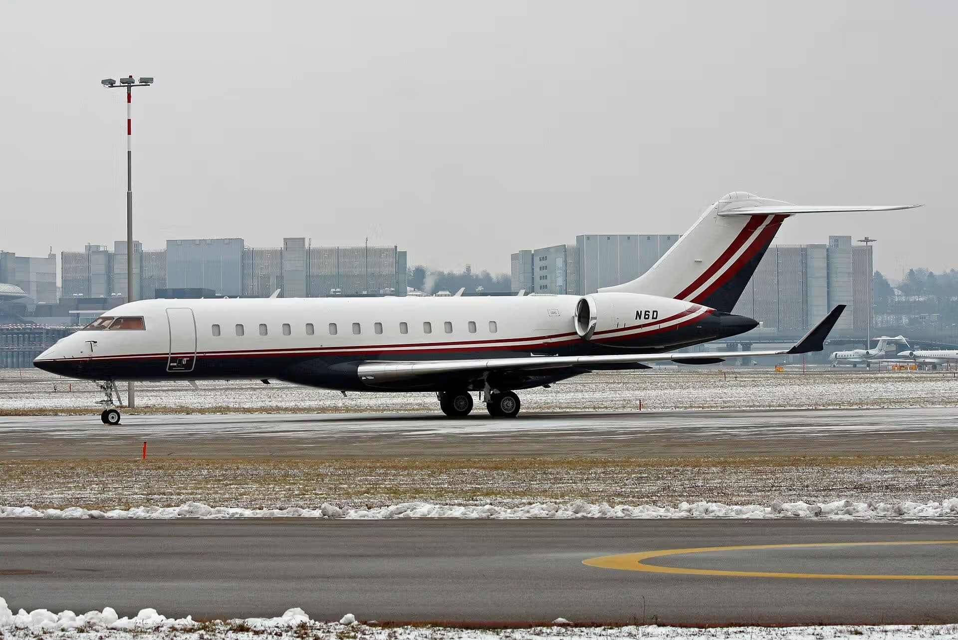 N6D — Business jet