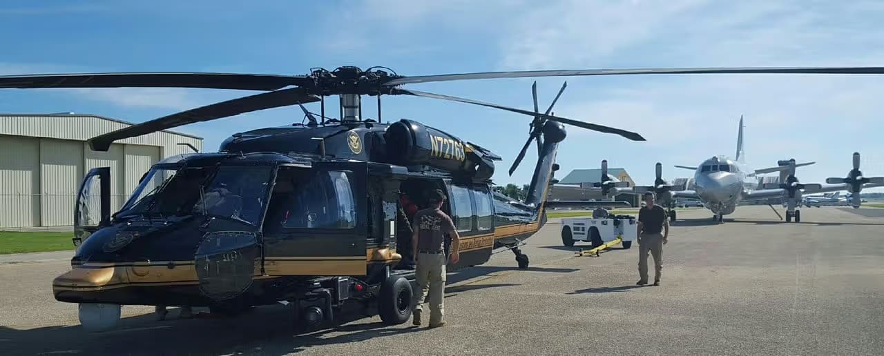 N72763 — Helicopter
