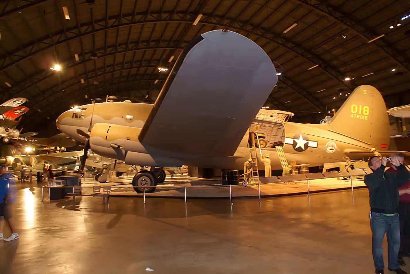 Unidentified — Twin-engine aircraft