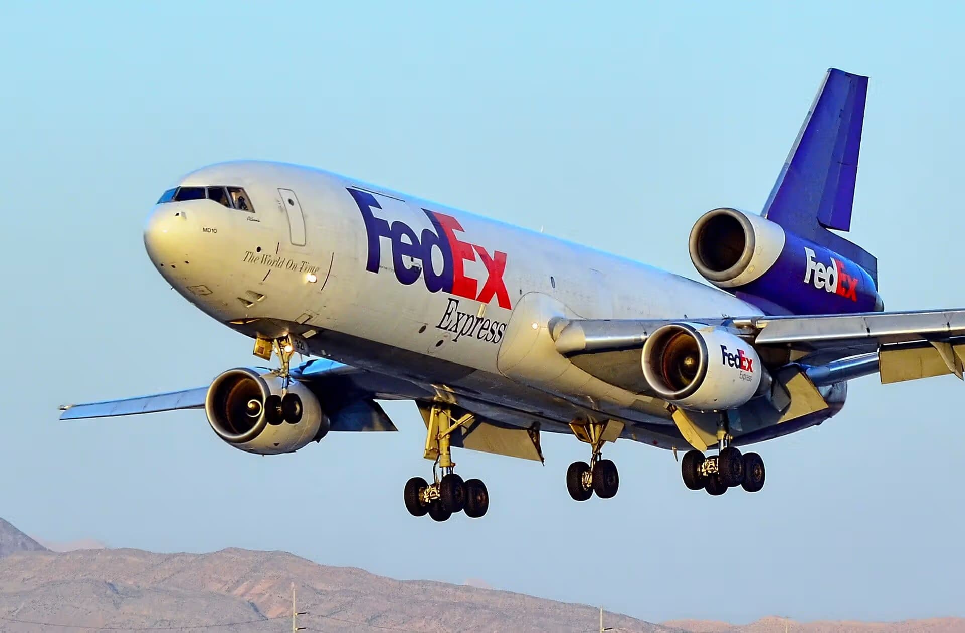 N321FE — Aircraft