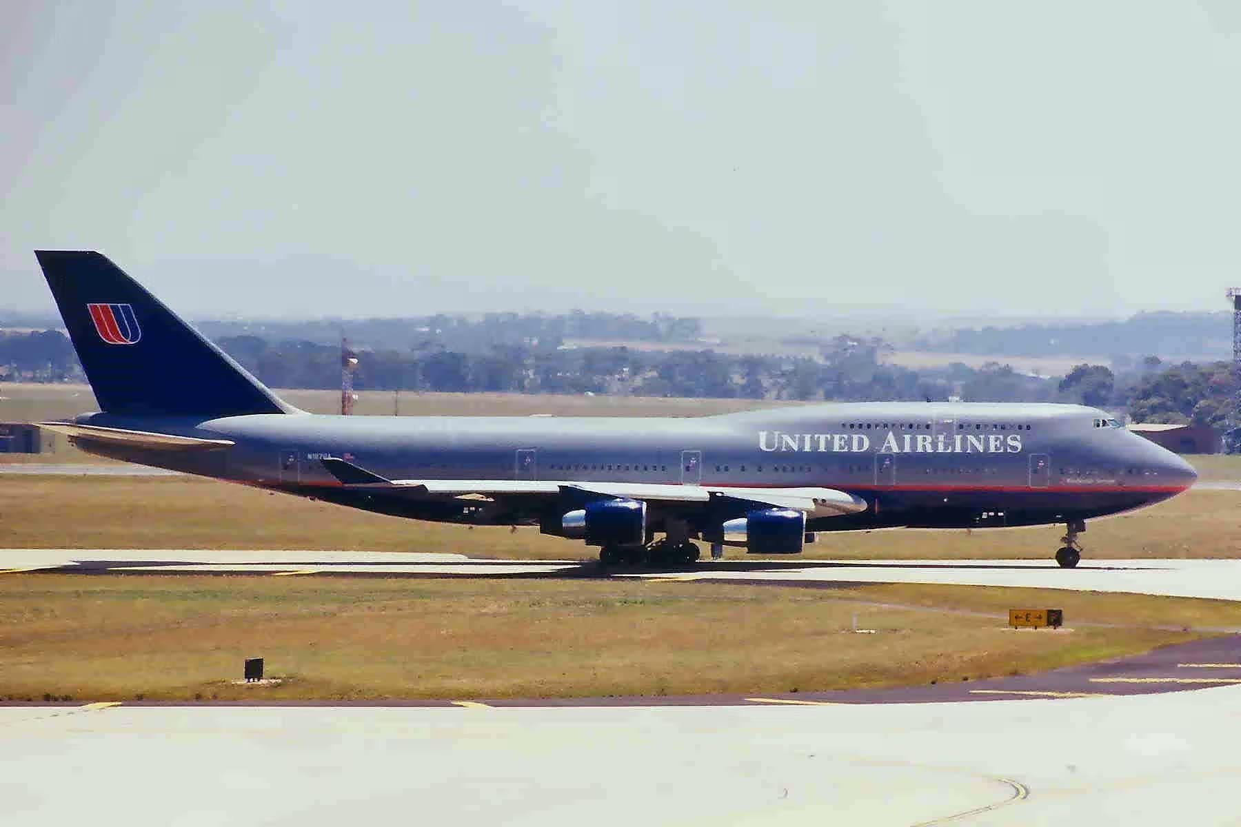 N187UA — Boeing
