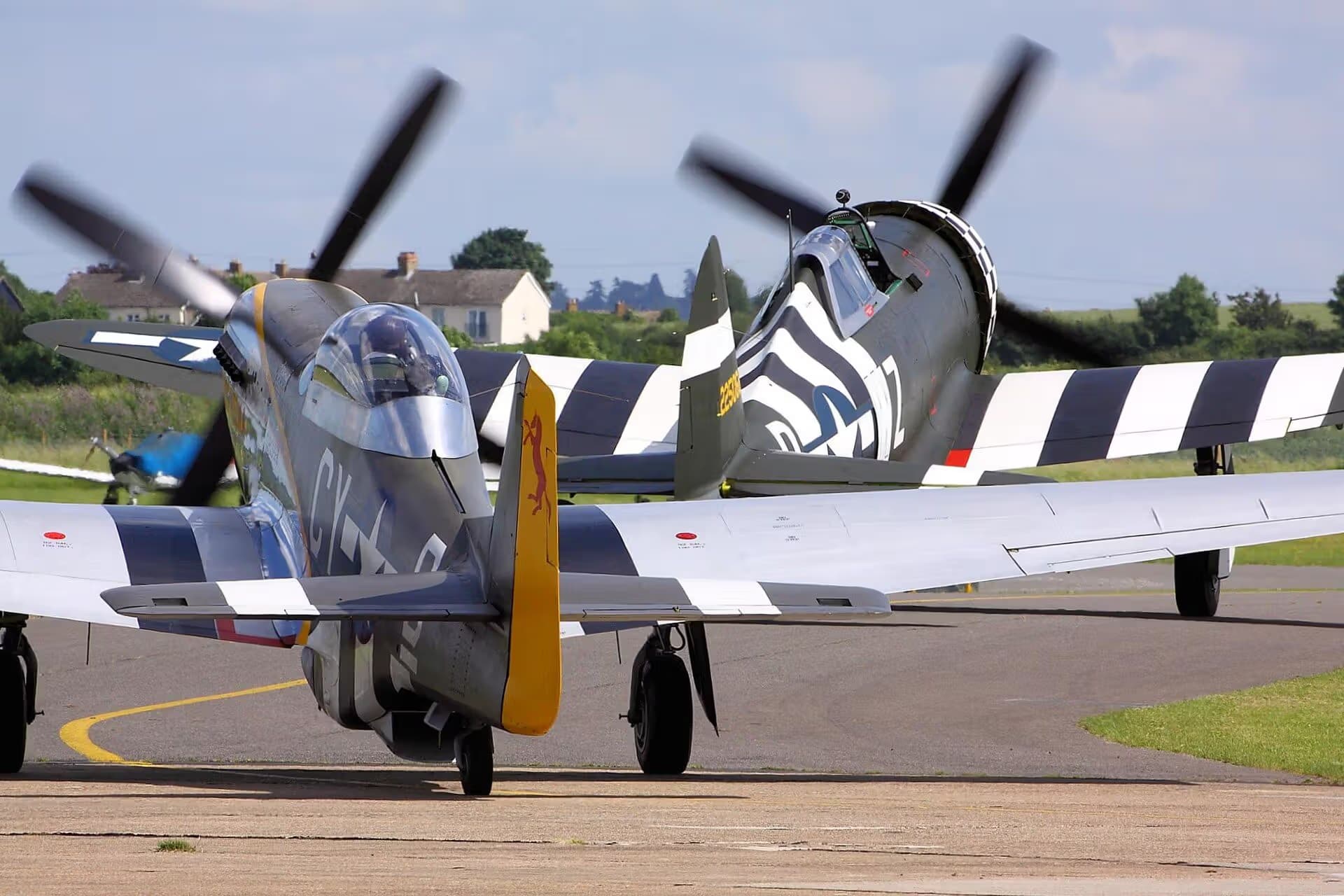 N251RJ — Warbird