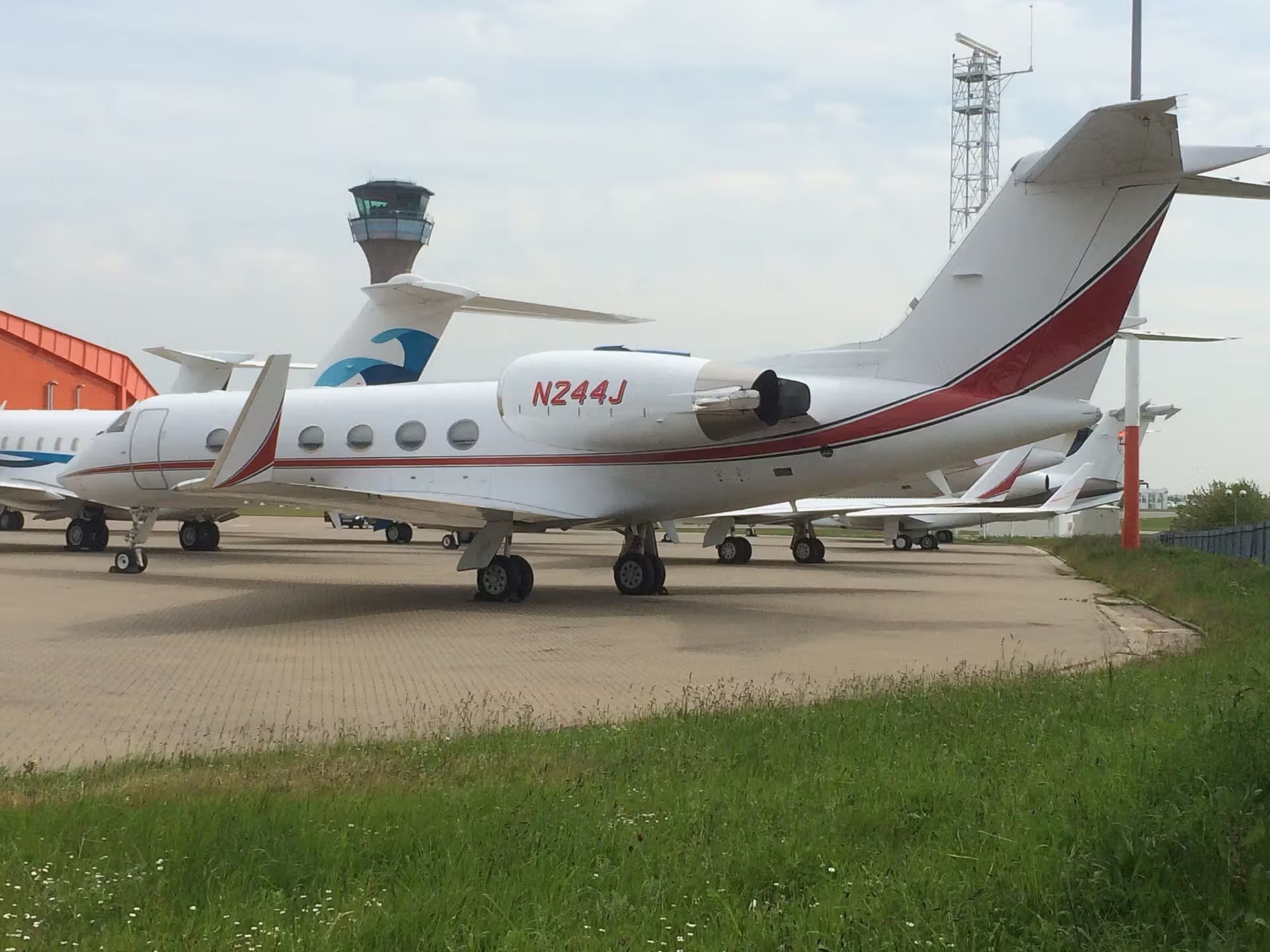 N244J — Business jet