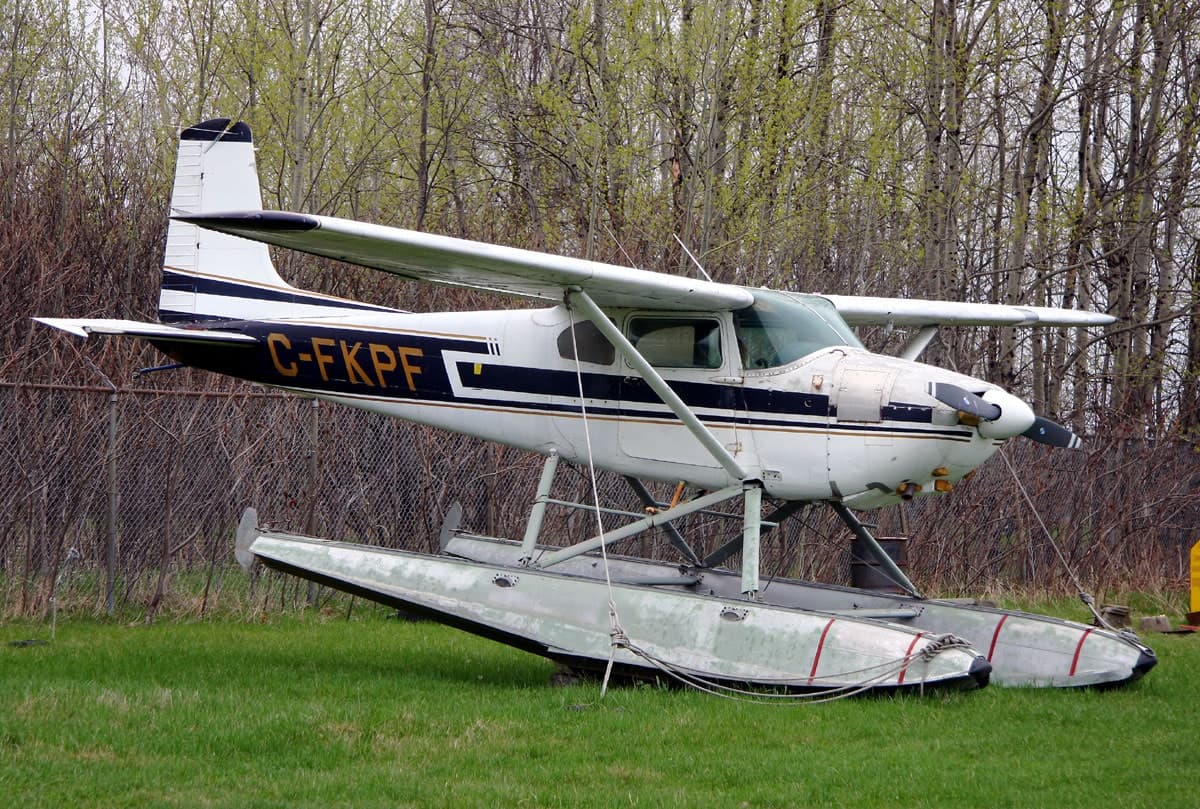 C-FKPF — Cessna