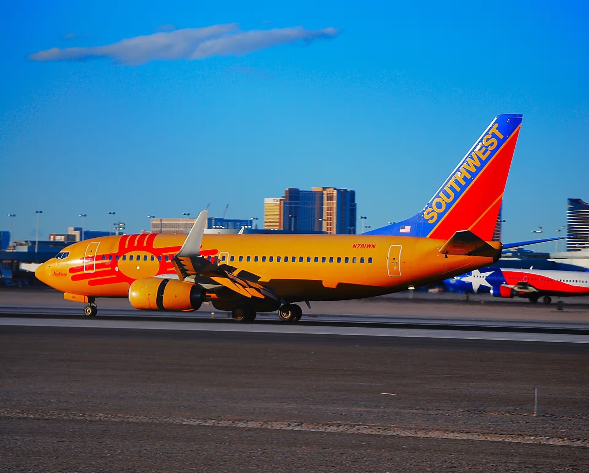 N781WN — Boeing