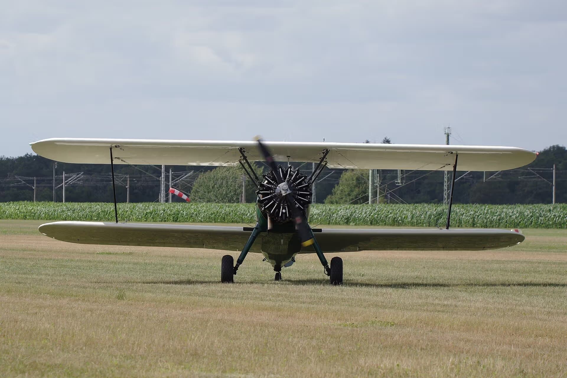 N68831 — Boeing