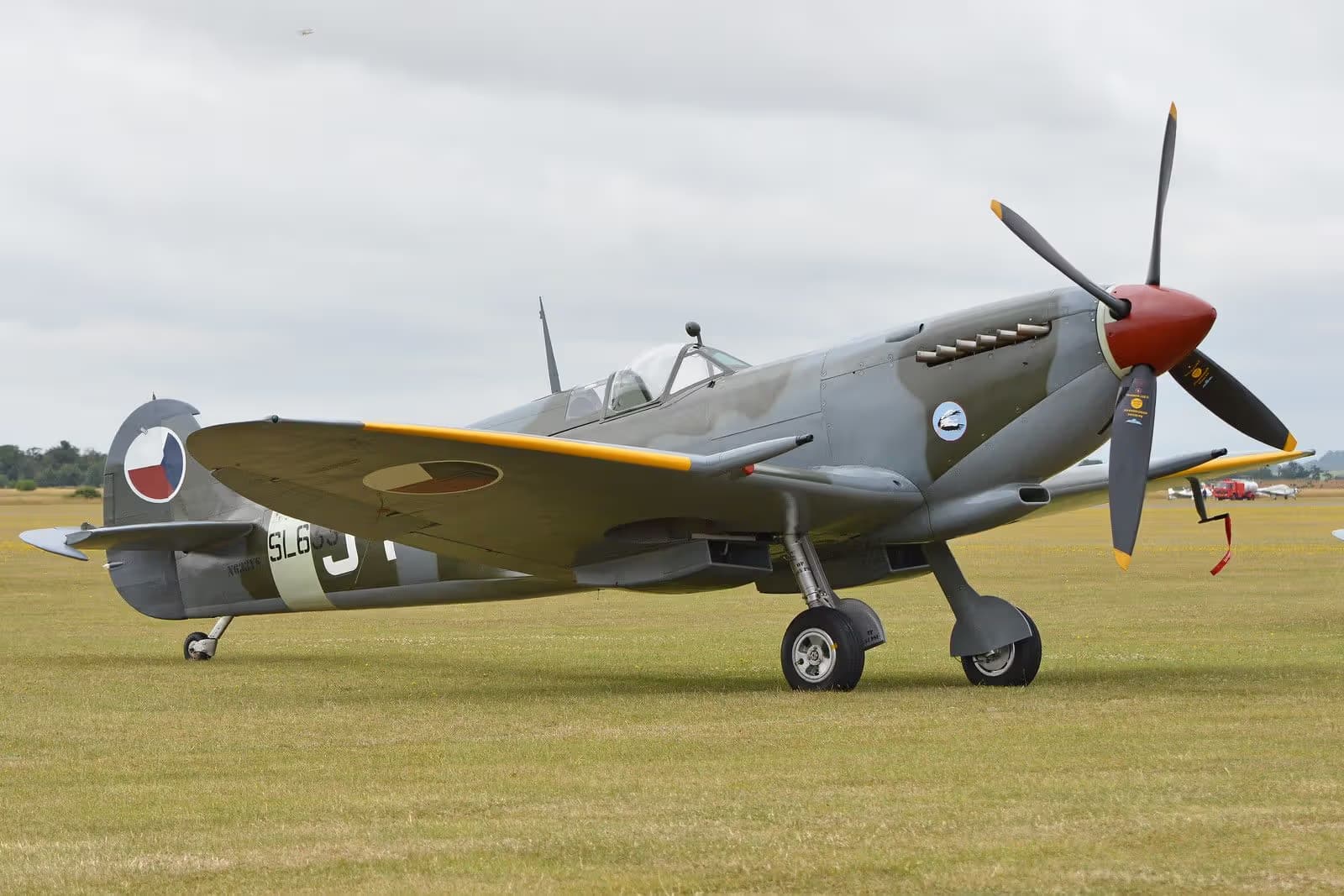 N633VS — Warbird