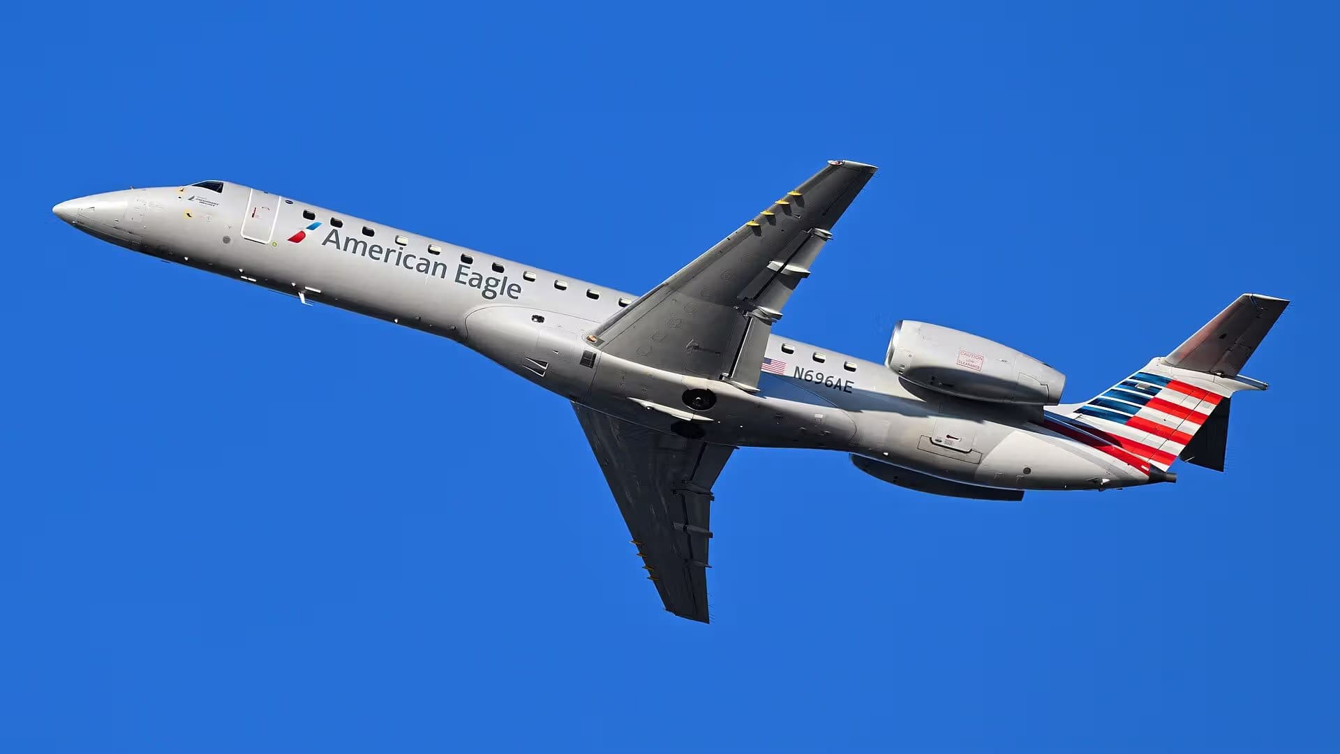 N696AE — Embraer