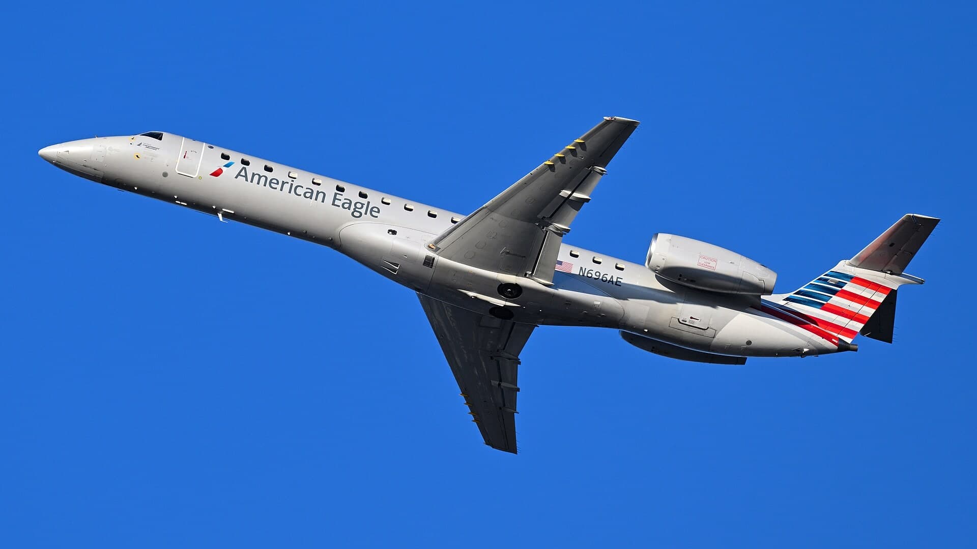 N696AE — Embraer