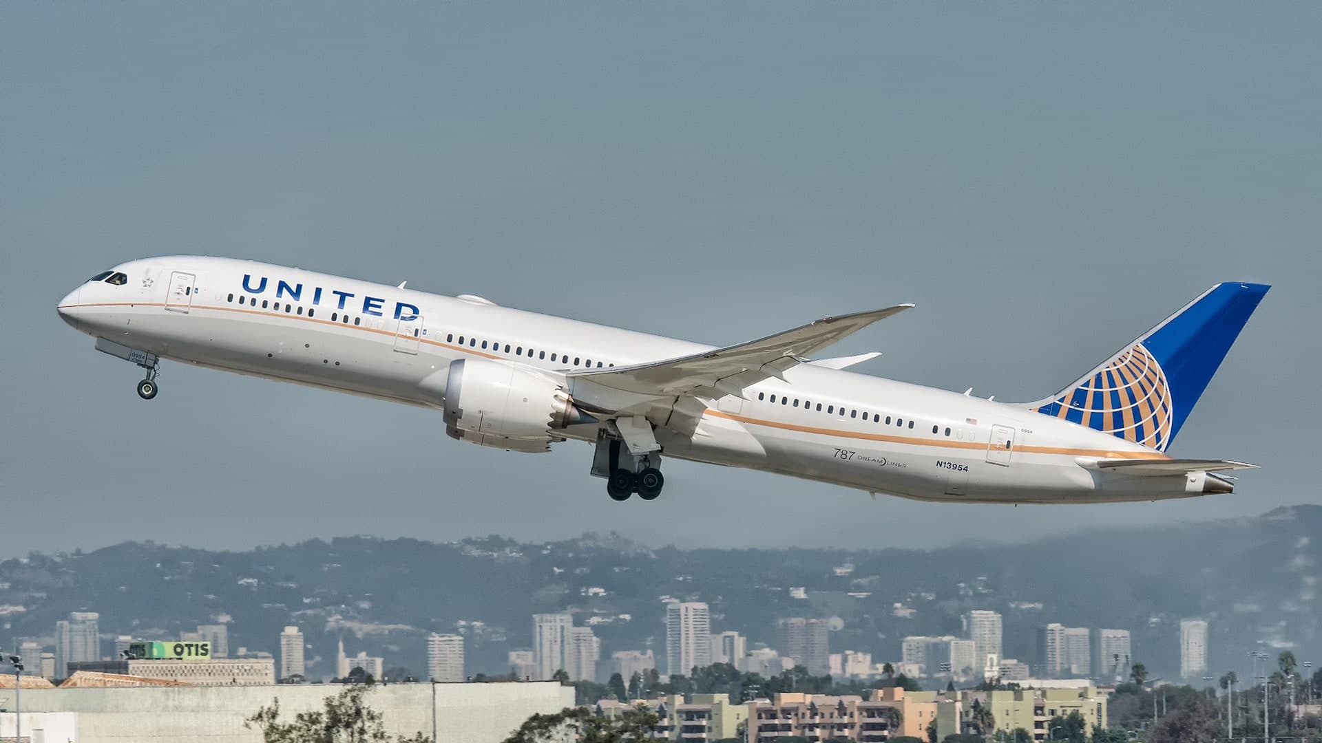 N13954 — Boeing