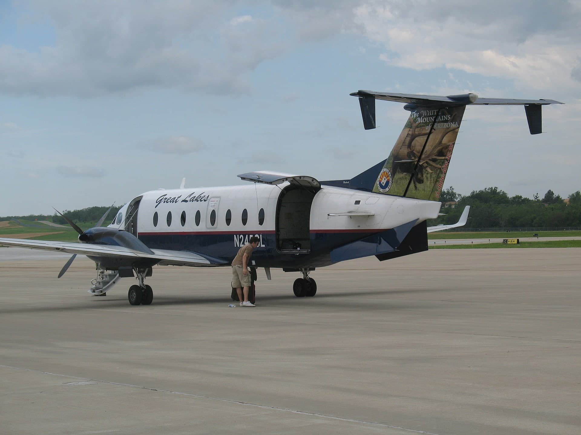 N245GL — Beech