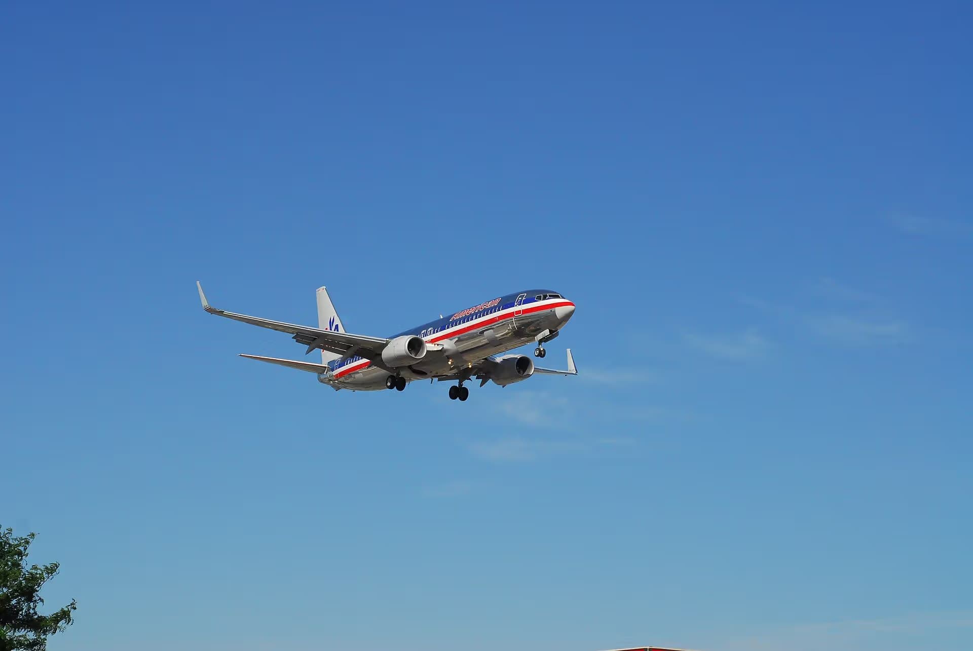 N894NN — Twin-engine aircraft