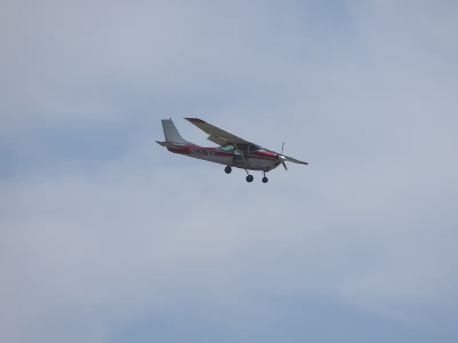 N2379X — Cessna