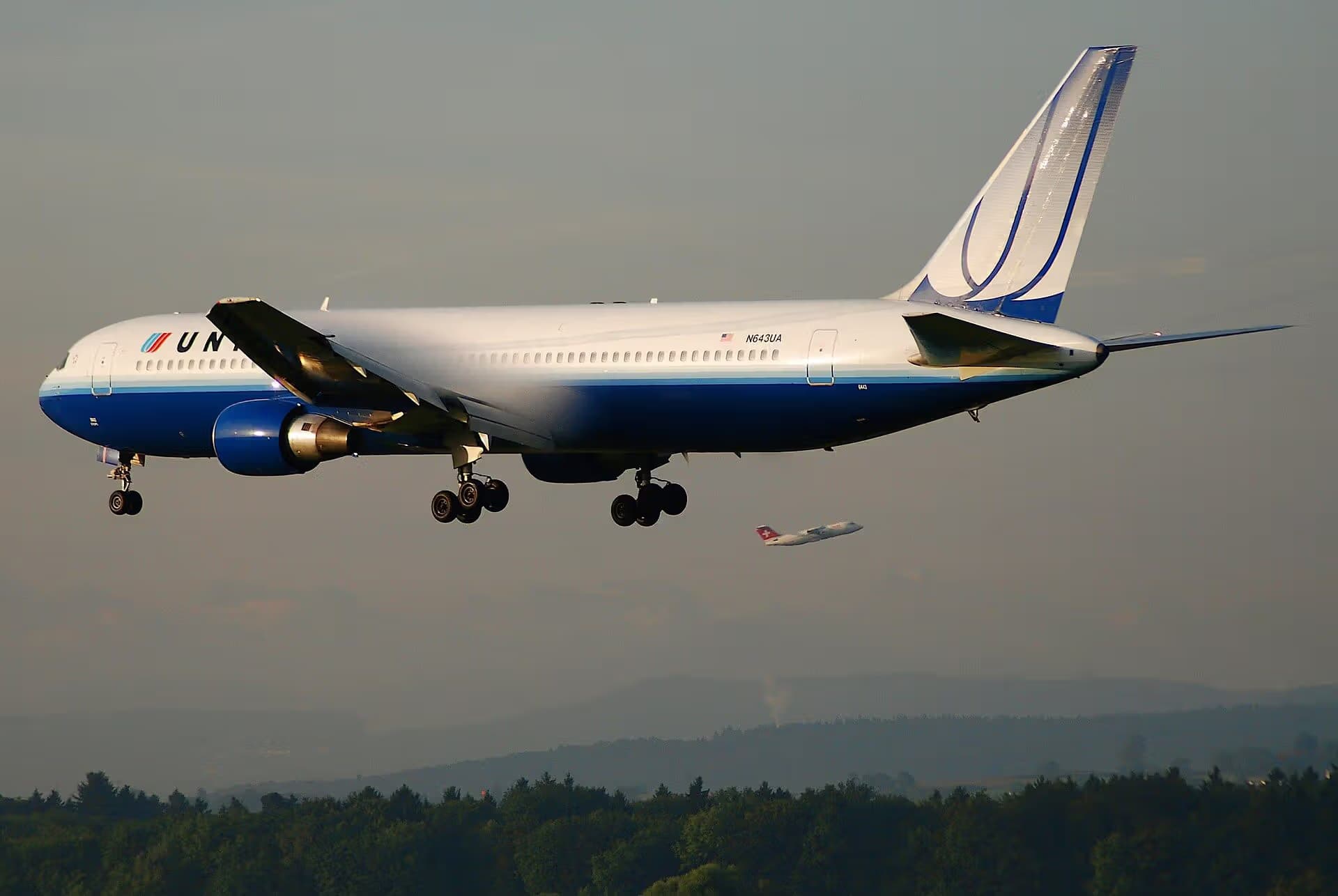 N643UA — Boeing