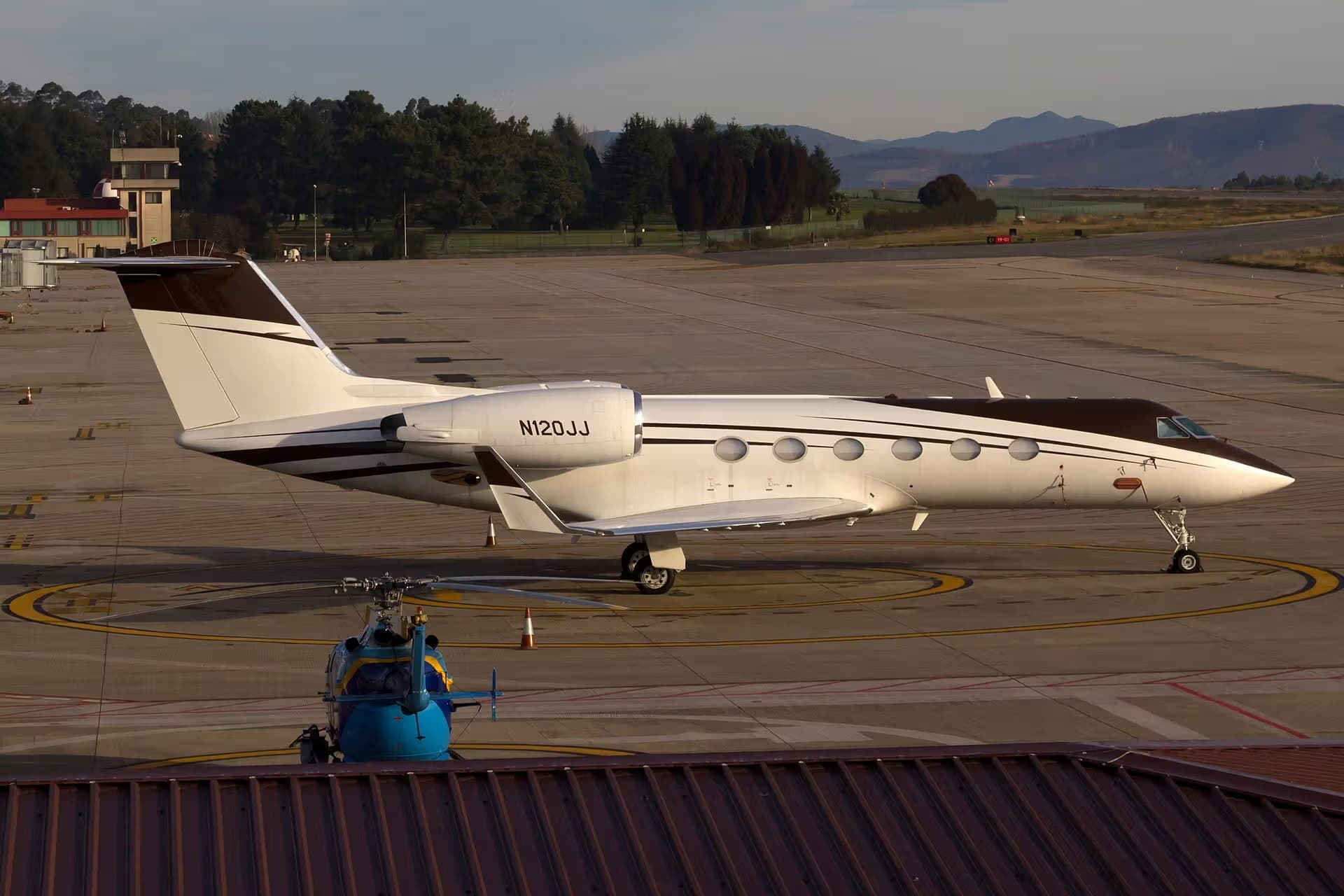 N120JJ — Gulfstream