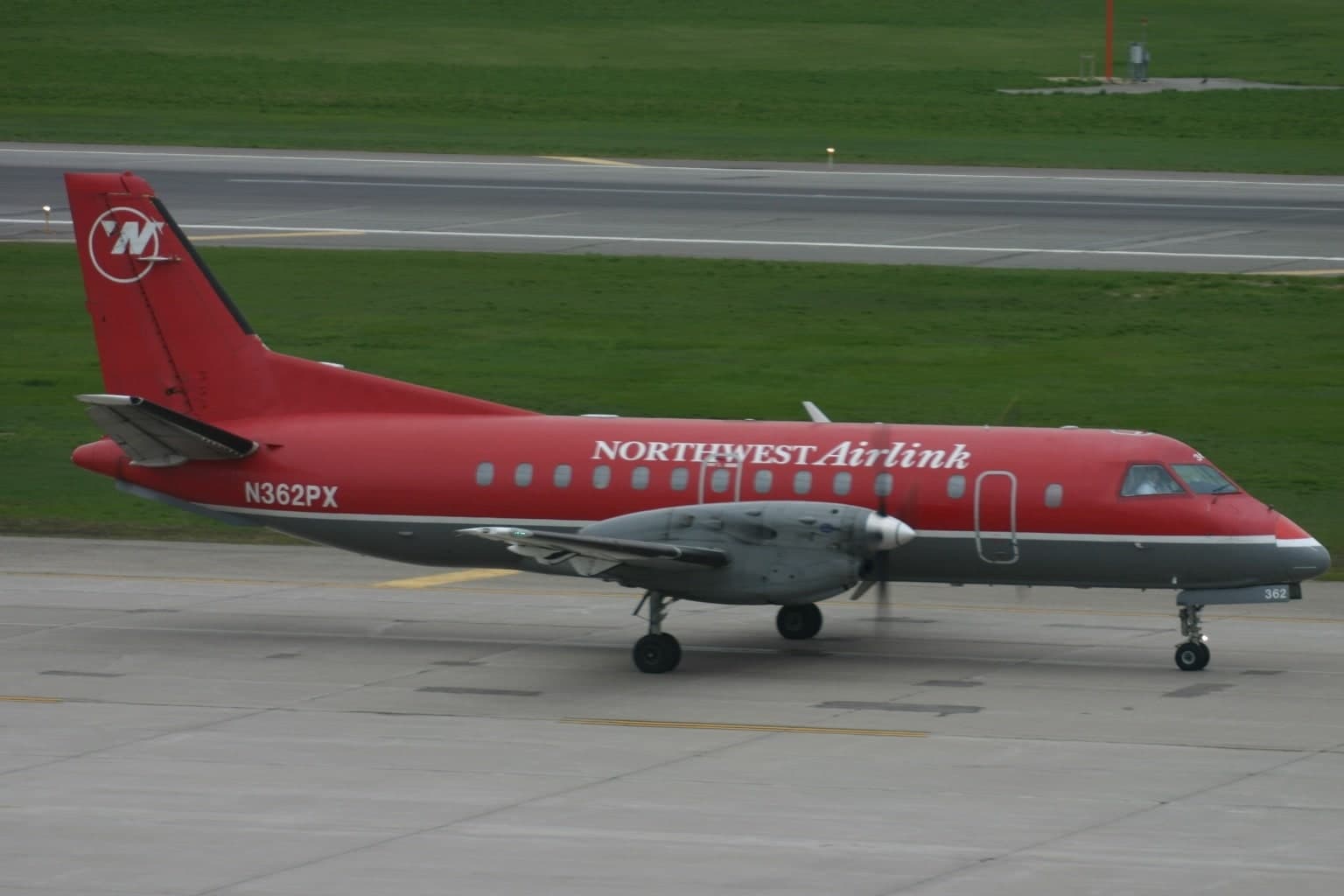 N362PX — Twin-engine aircraft