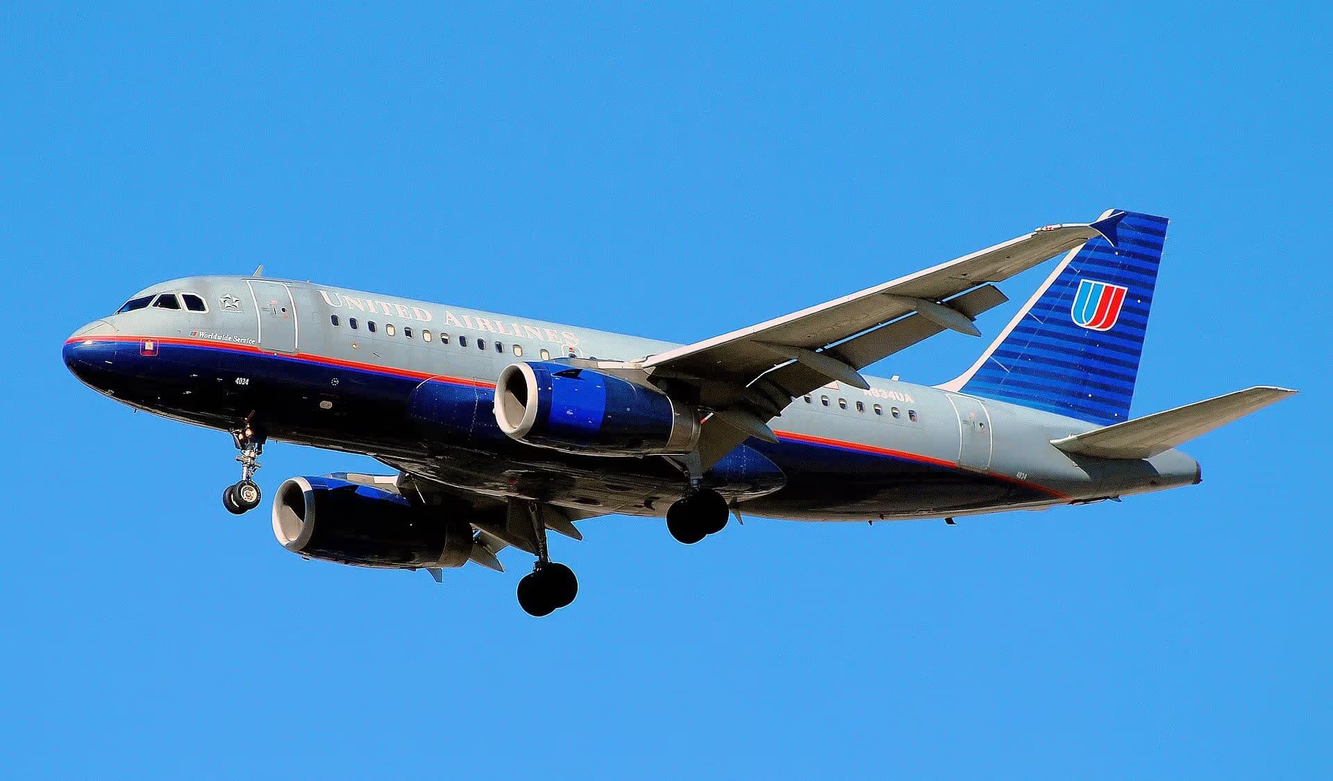 N834UA — Airbus