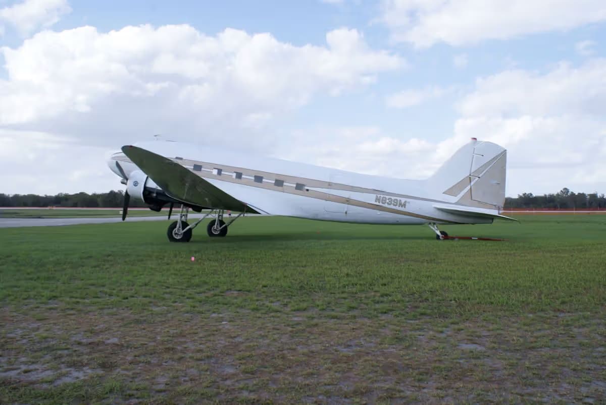 N839M — Douglas