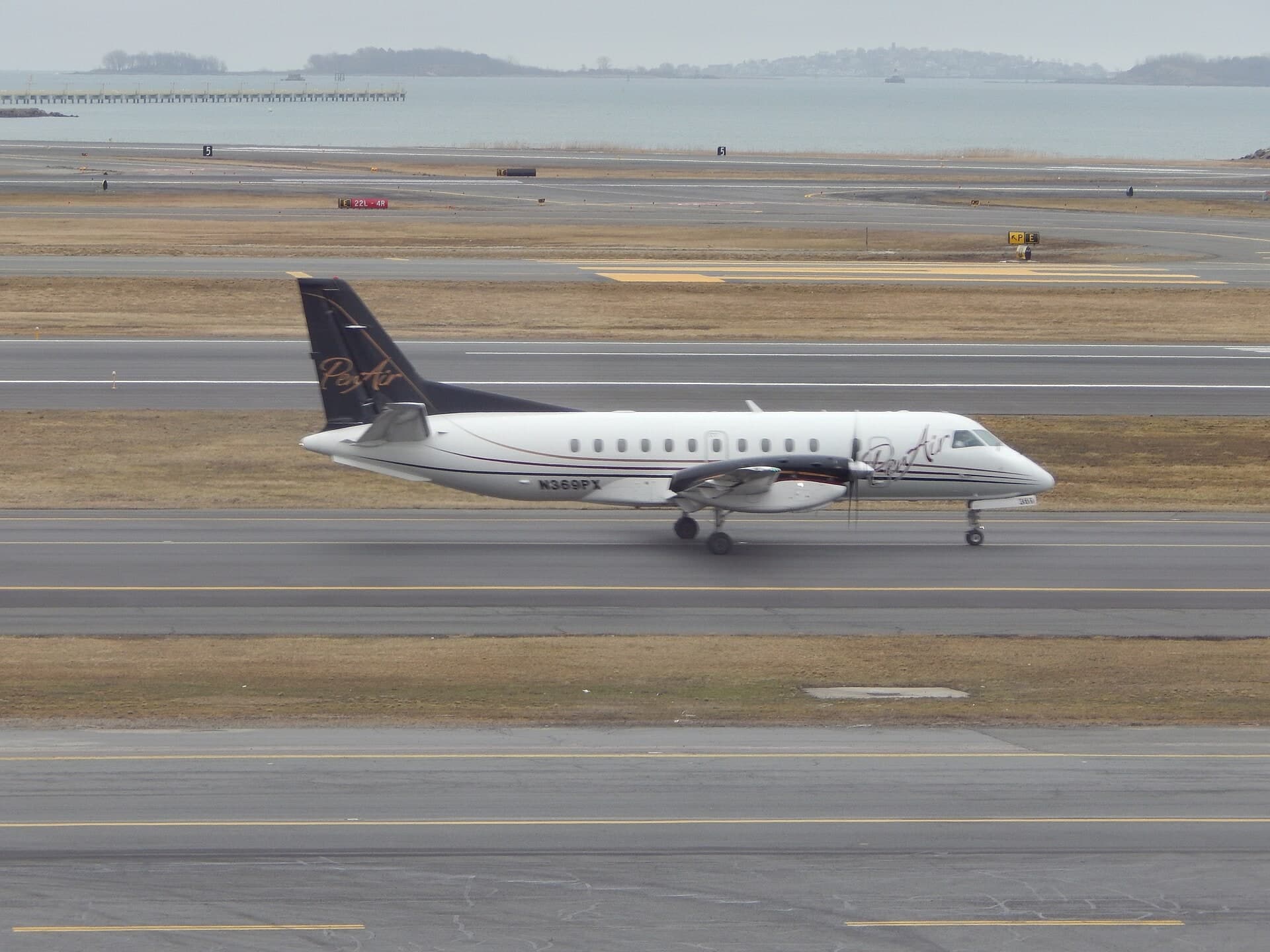 N369PX — Twin-engine aircraft