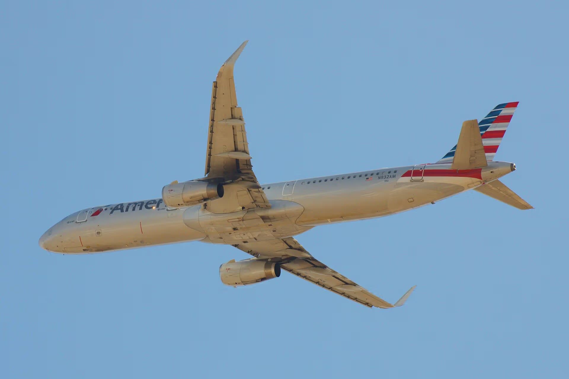 N932AM — Aircraft