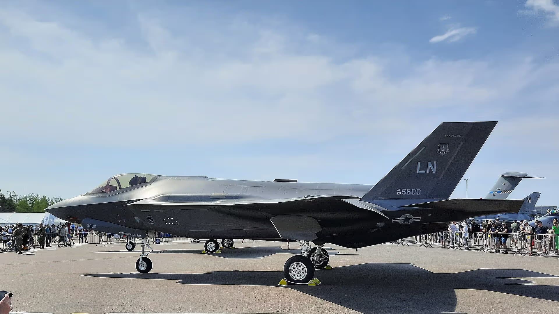 Unidentified — Aircraft
