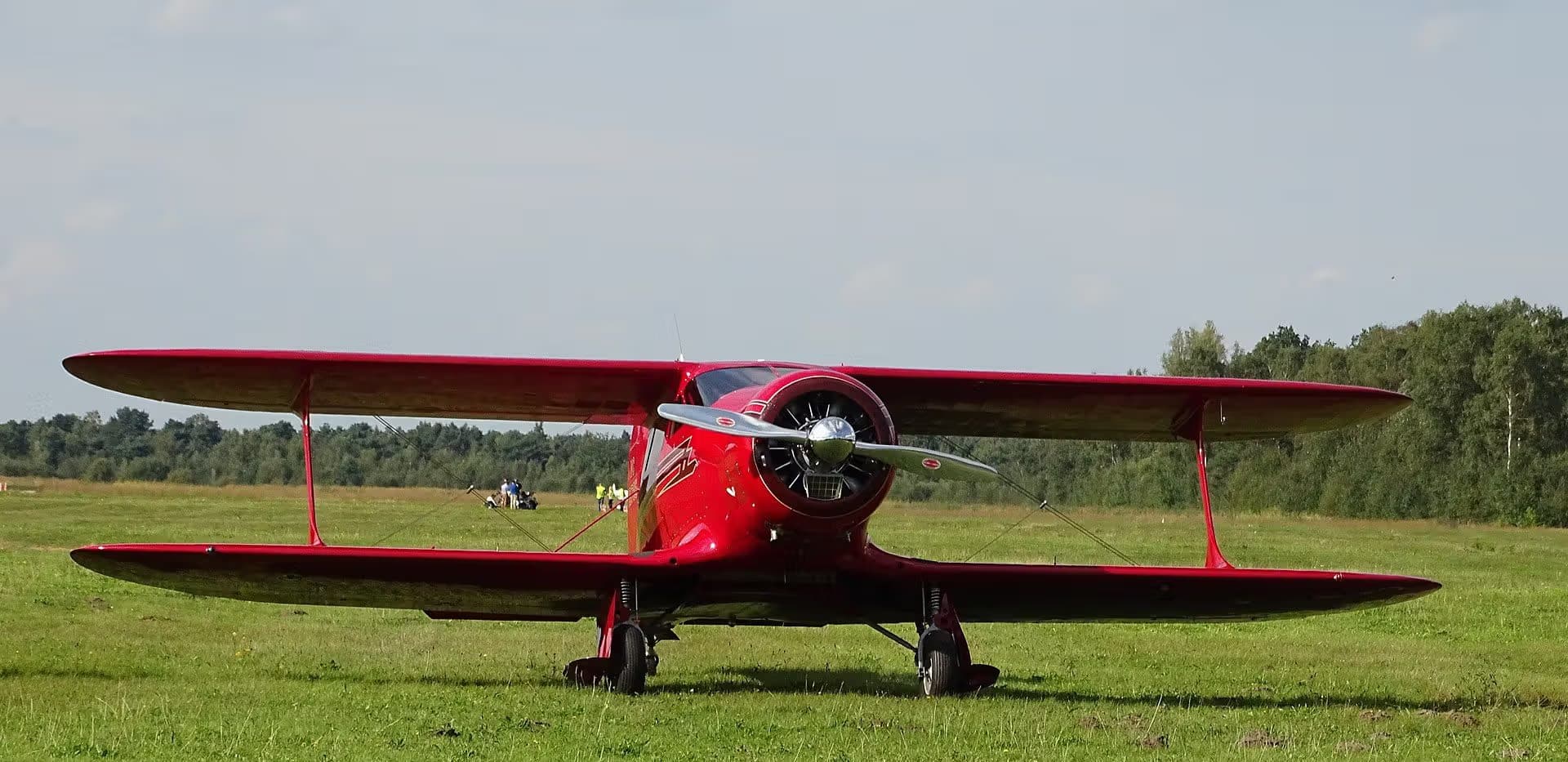 Unidentified — Single-engine aircraft