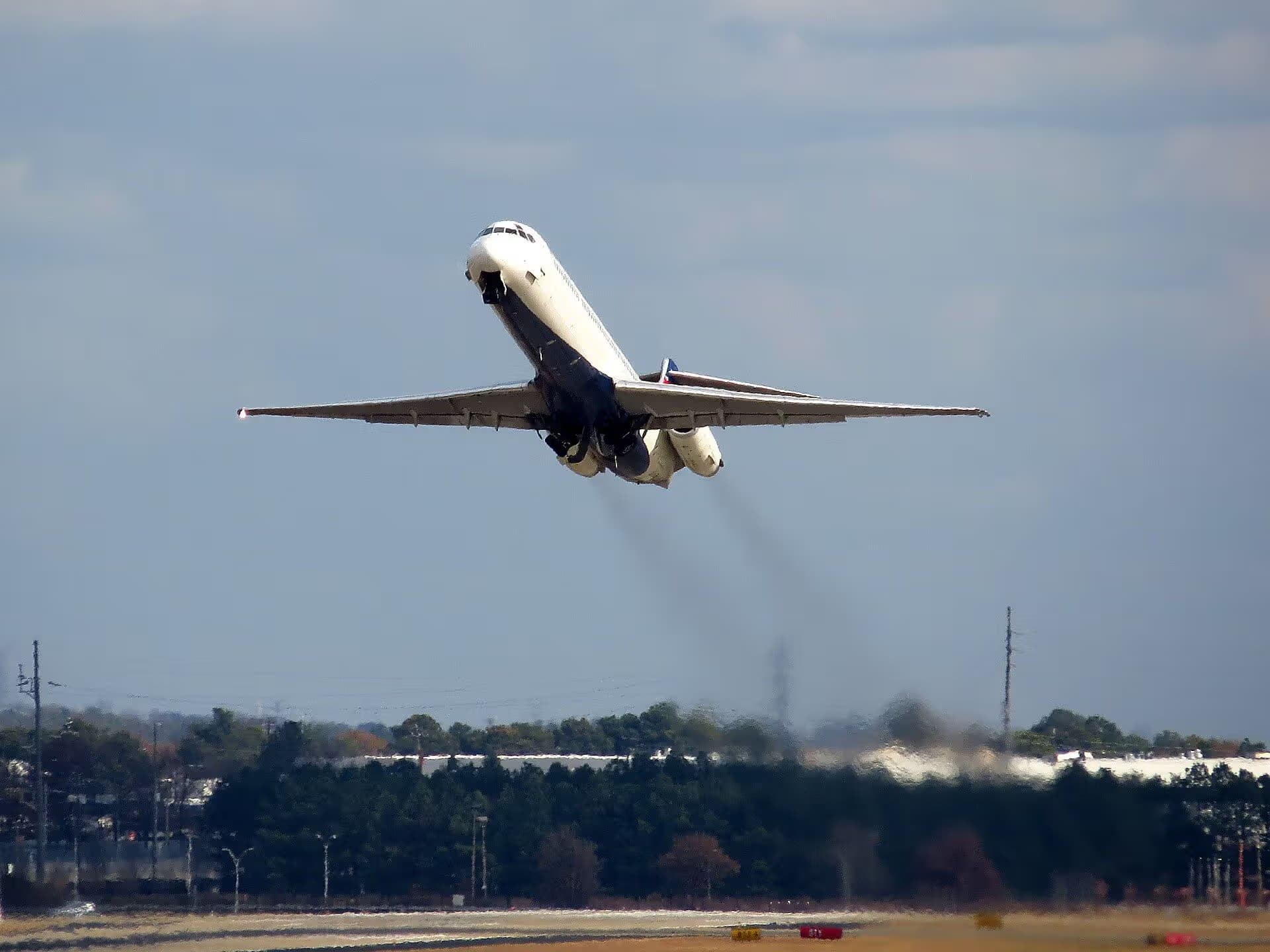N939DL — Aircraft