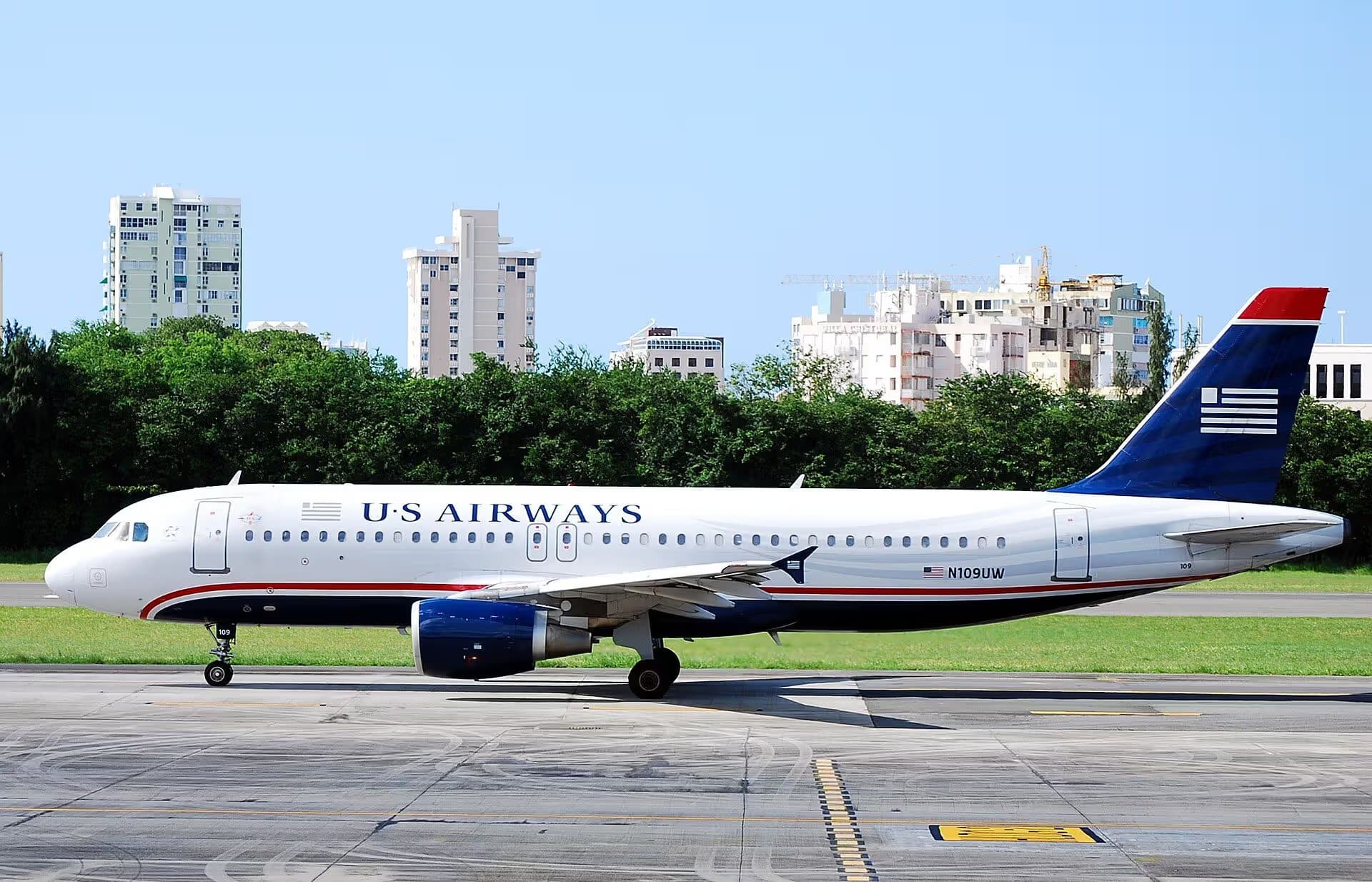 N109UW — Airbus