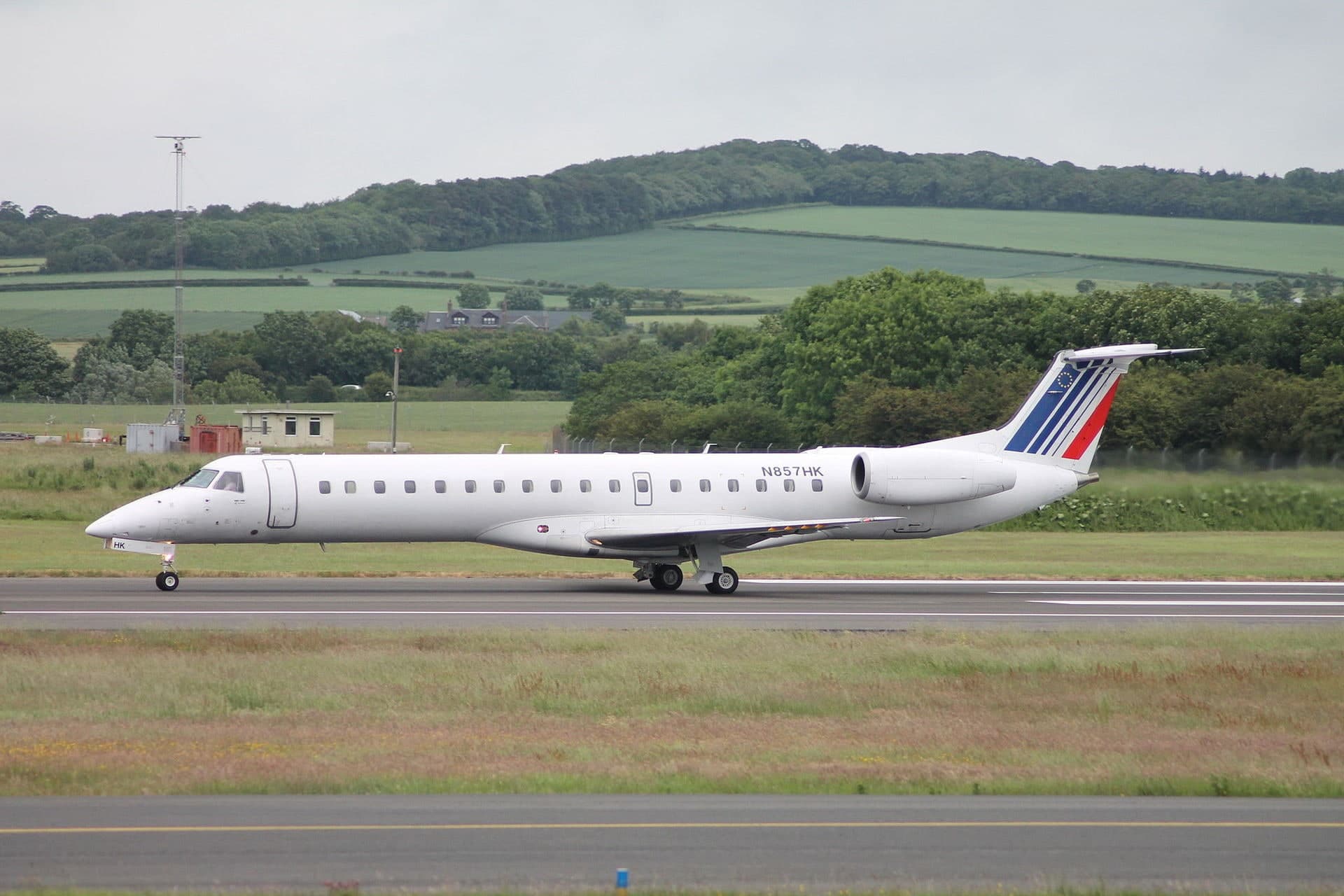 N857HK — Embraer