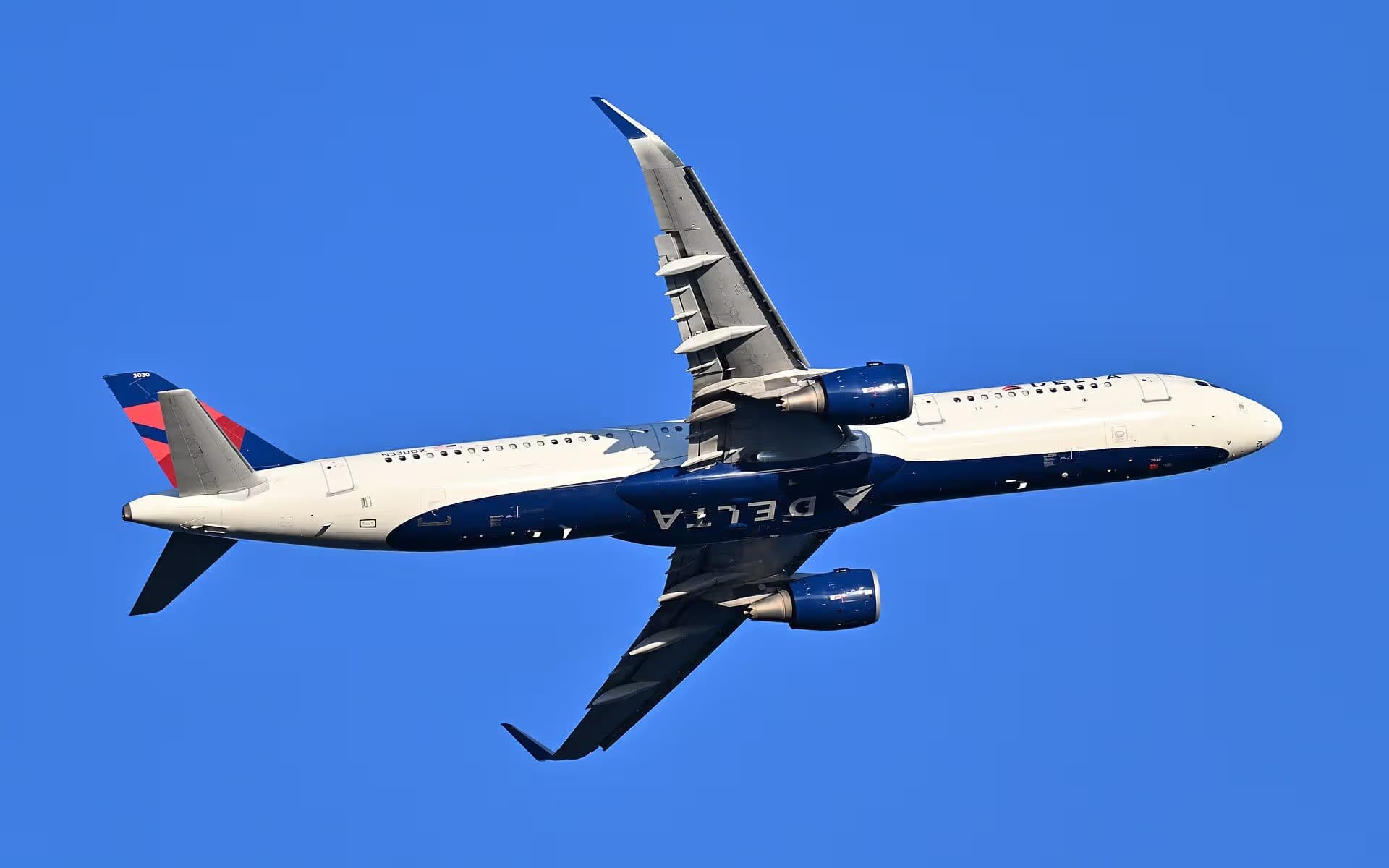 N330DX — Airbus