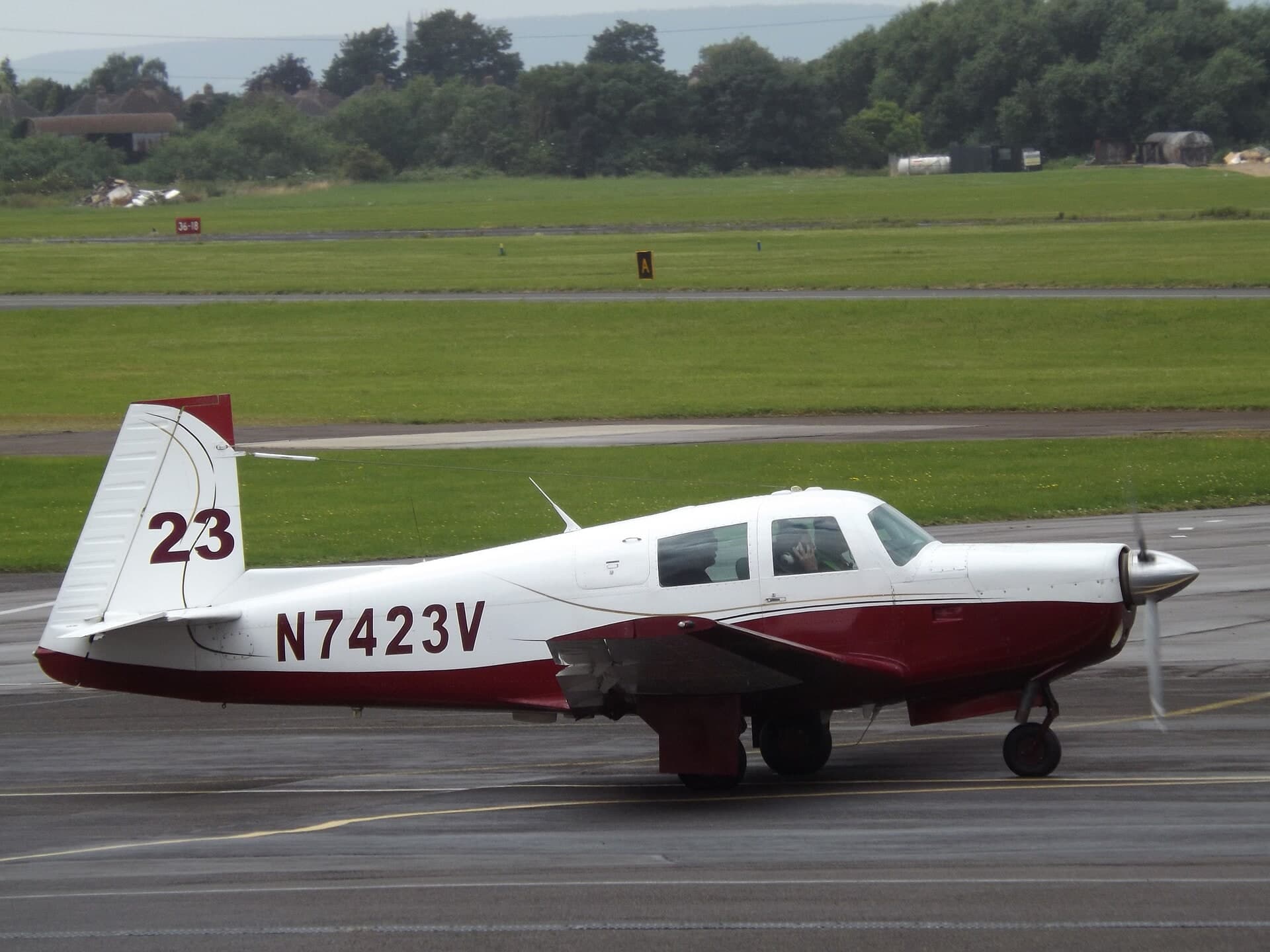 N7423V — Single-engine aircraft