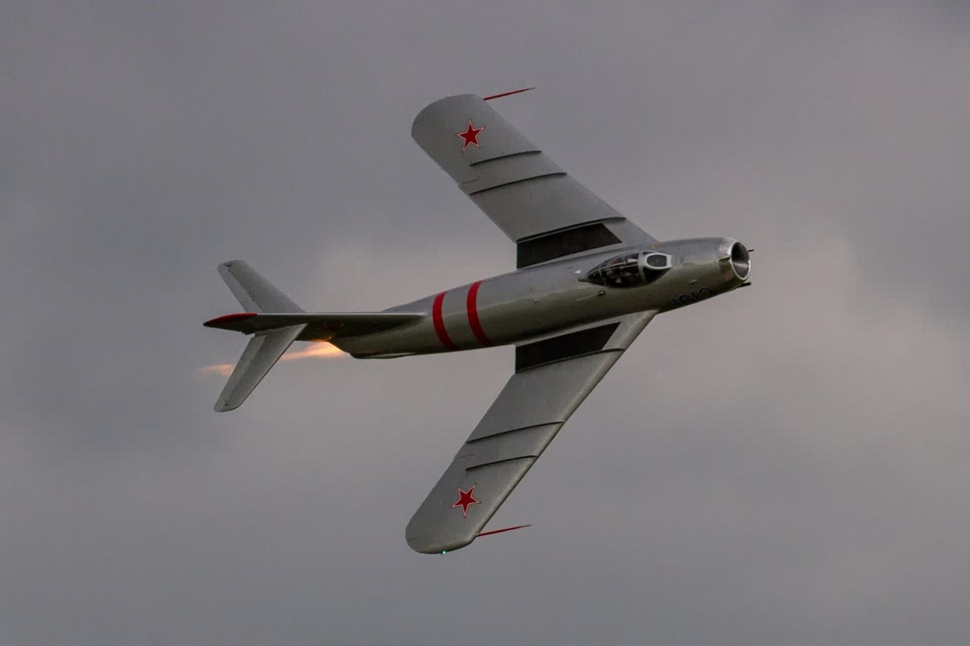 Unidentified — Warbird