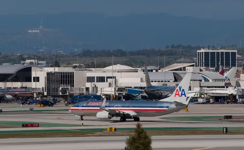 N832NN — Boeing